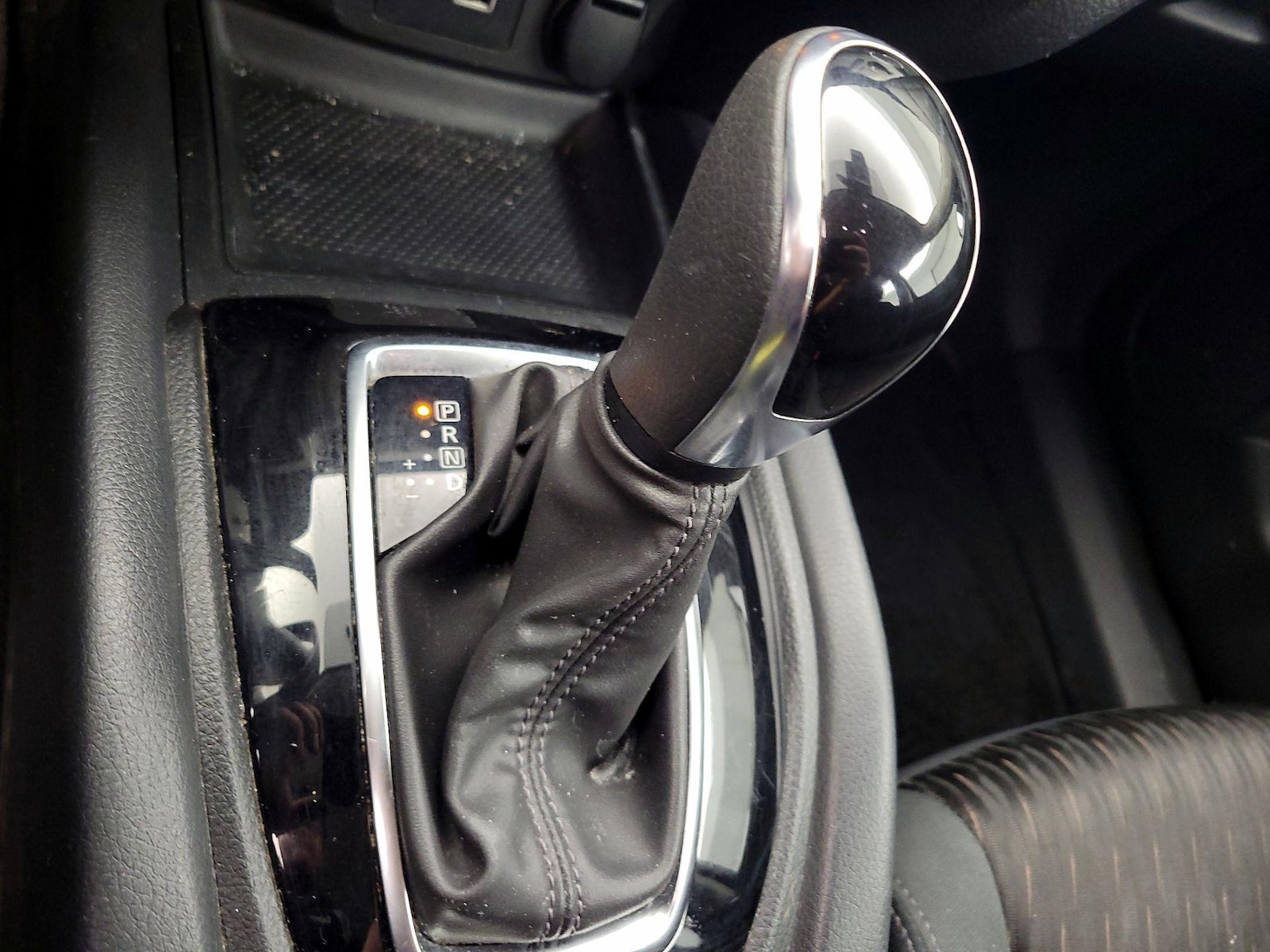 2020 Nissan Rogue S - Photo 18