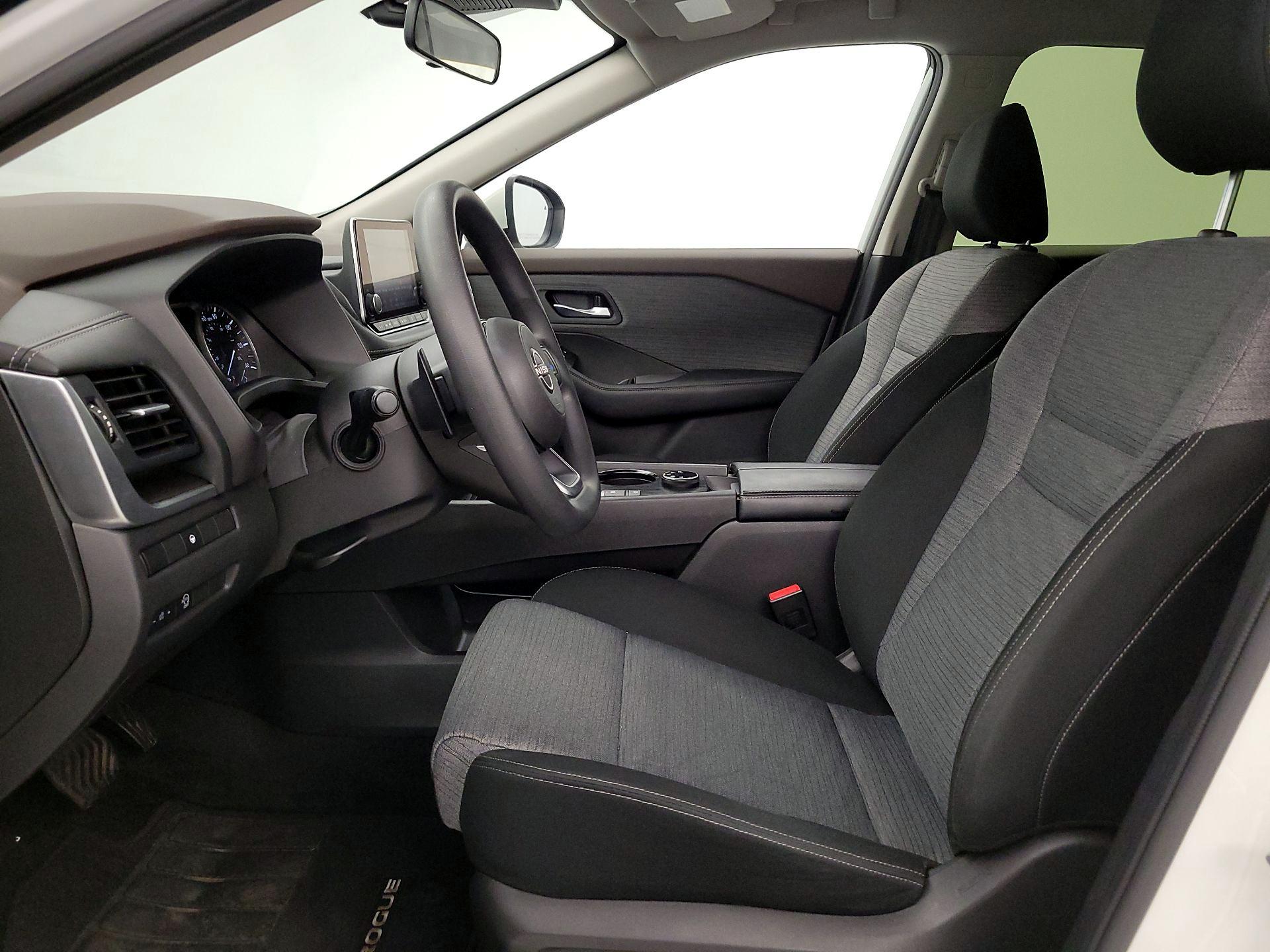 Thumbnail: 2023 Nissan Rogue - 9