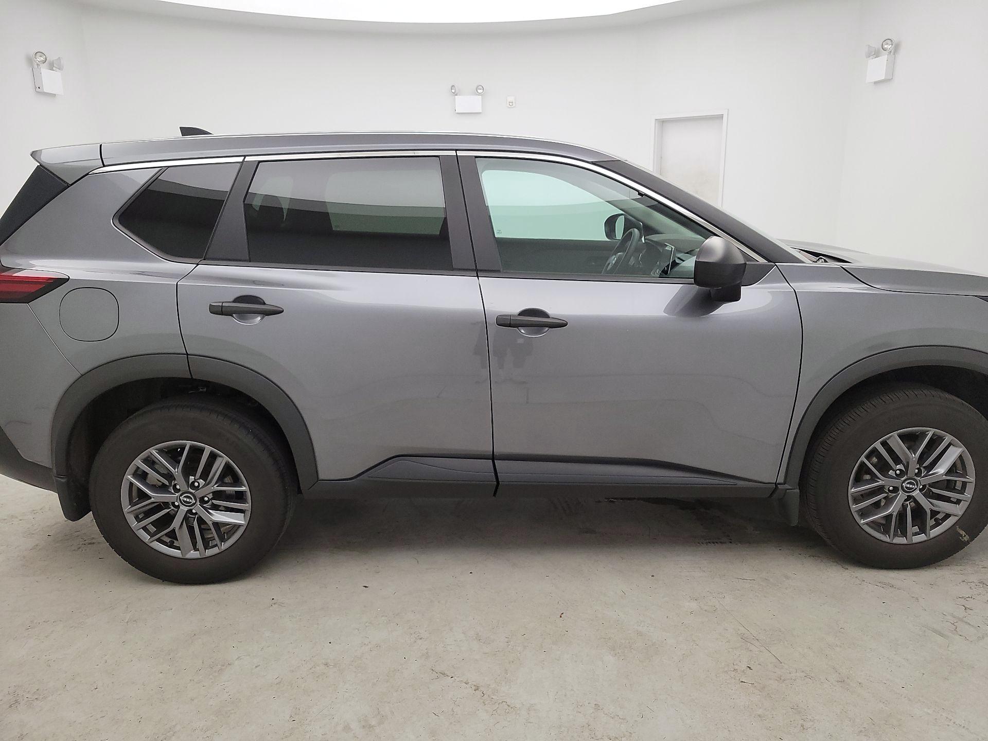 Thumbnail: 2023 Nissan Rogue - 4