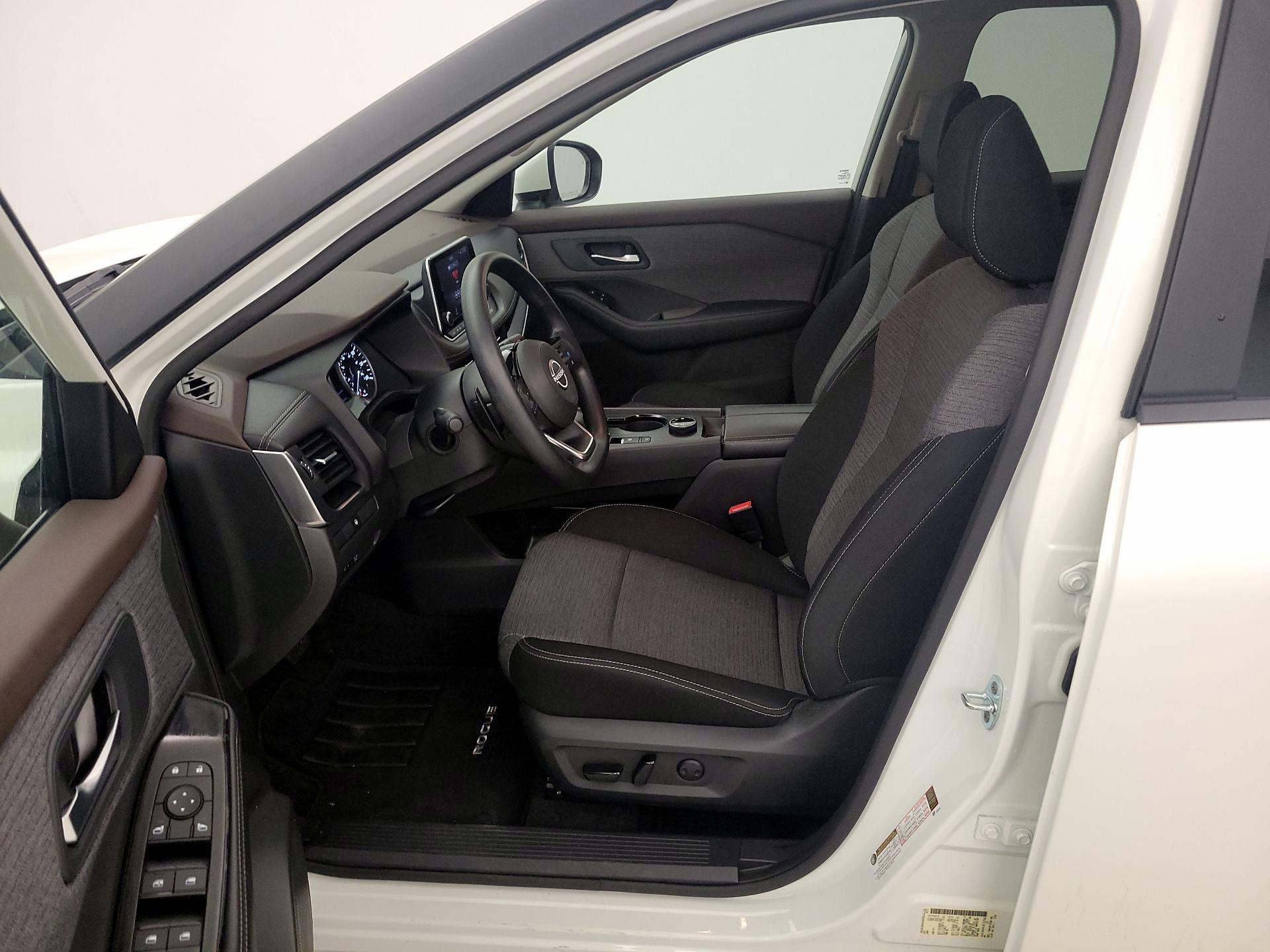 Thumbnail: 2023 Nissan Rogue - 11