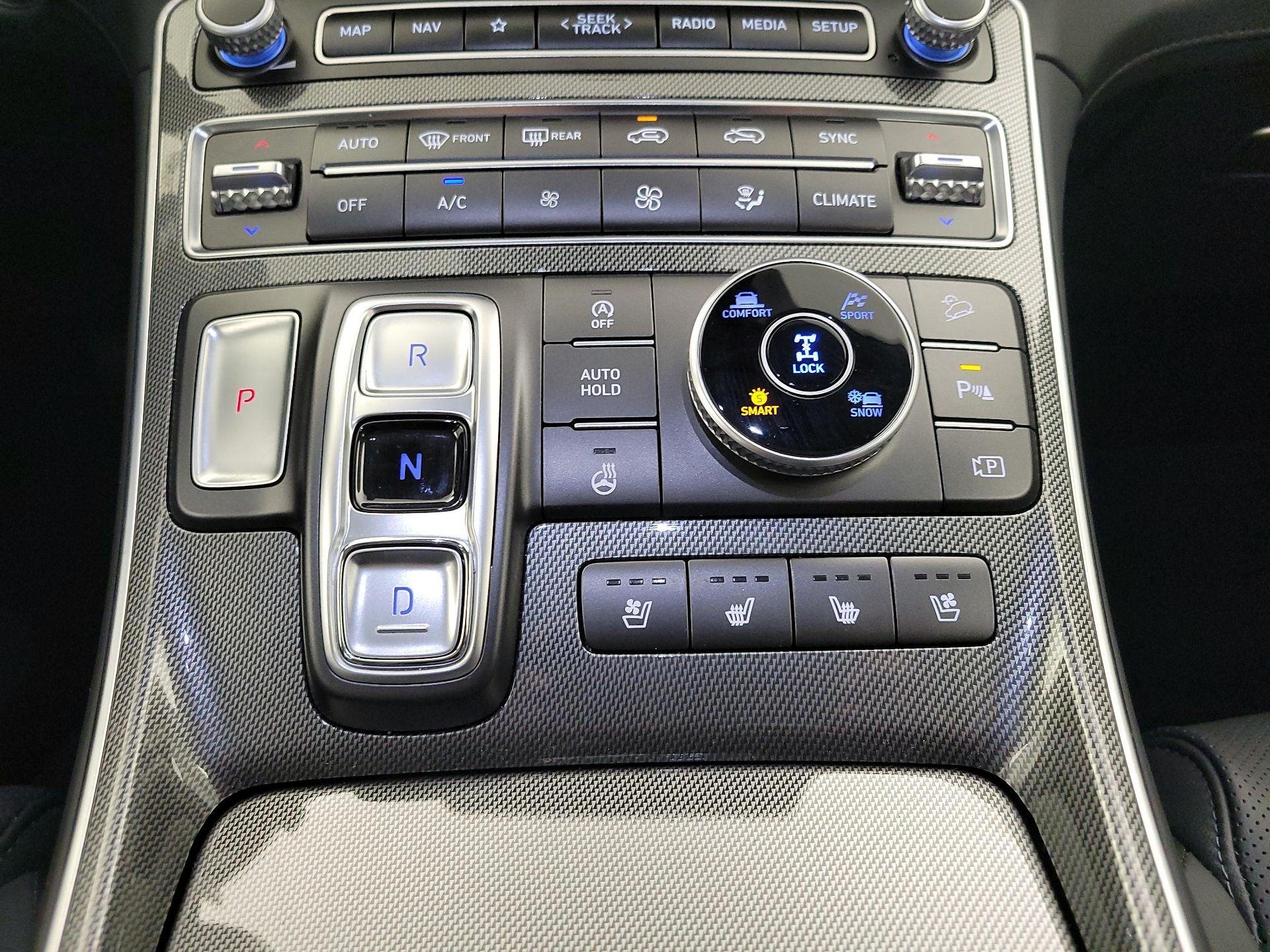 Thumbnail: 2023 Hyundai Santa Fe - 18