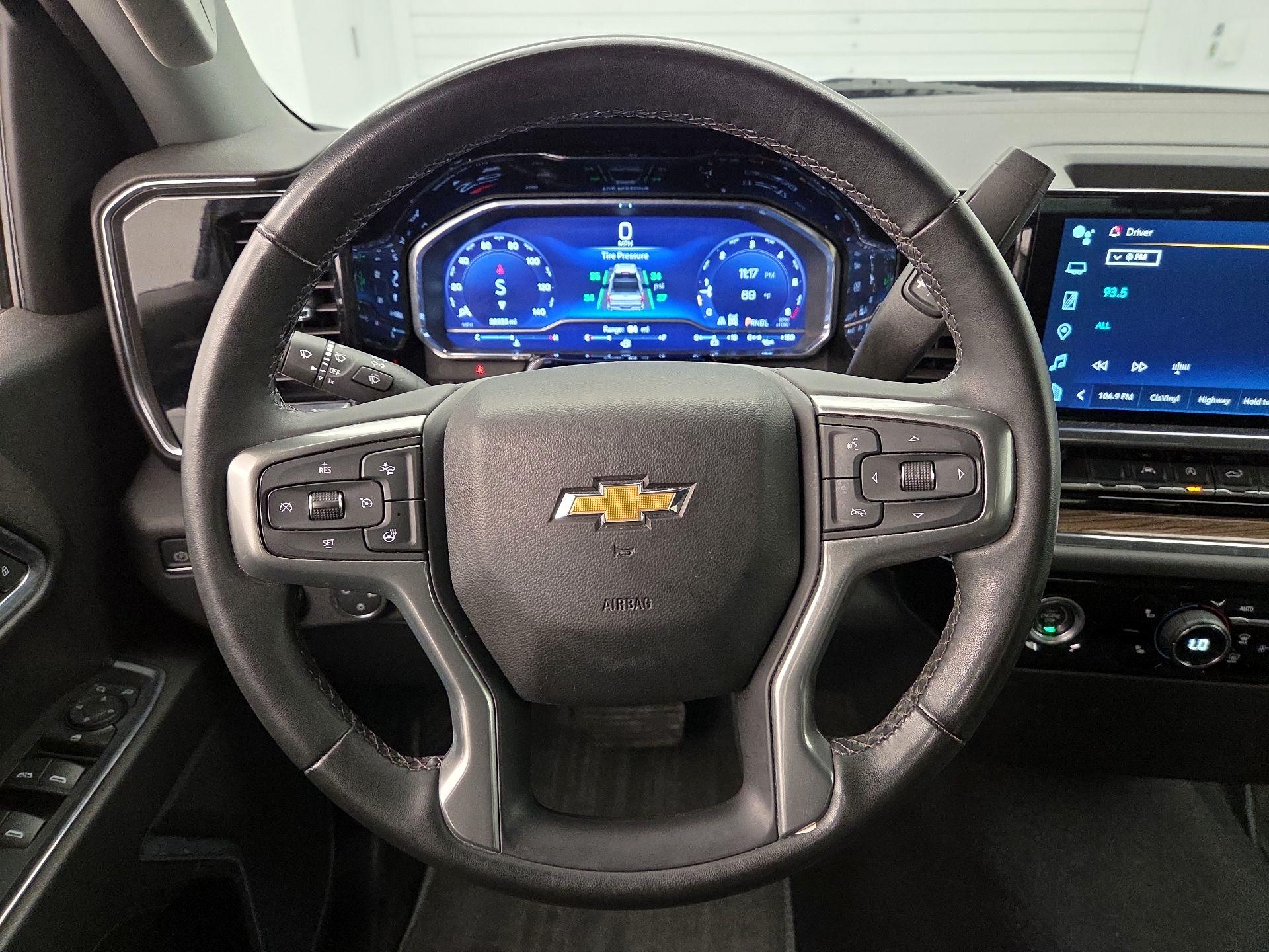 Thumbnail: 2023 Chevrolet Silverado 1500 - 10