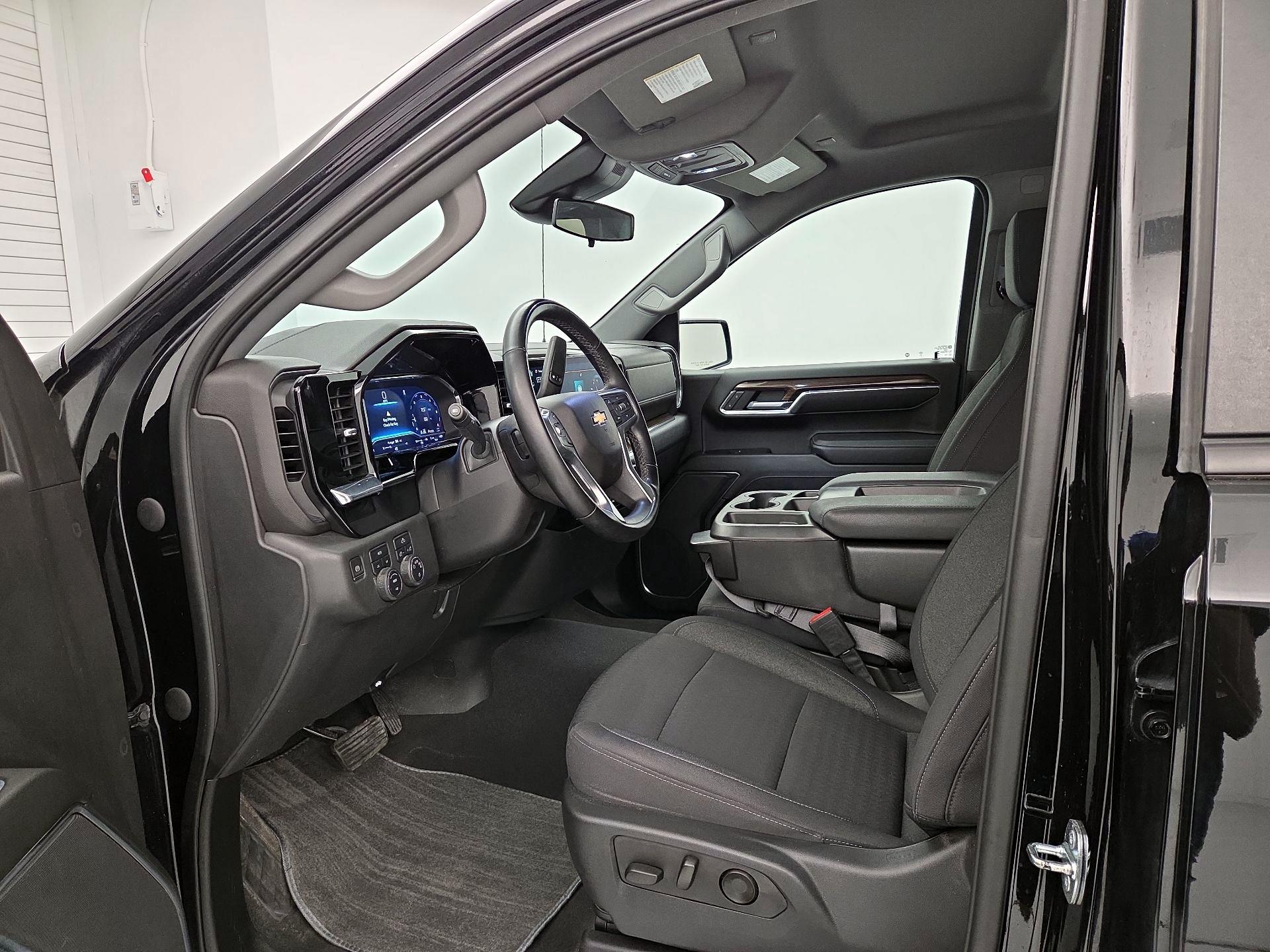 Thumbnail: 2023 Chevrolet Silverado 1500 - 11