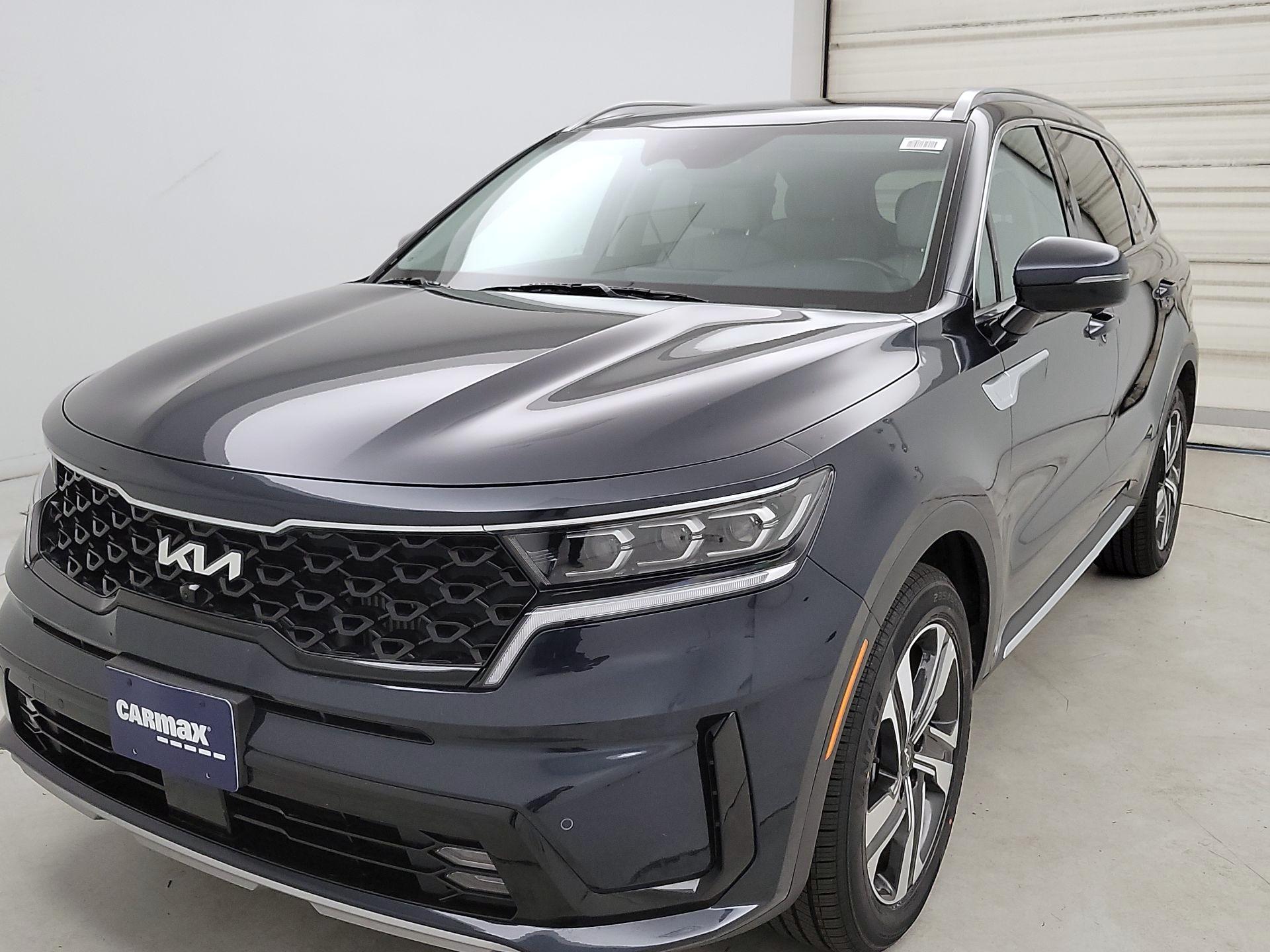 Thumbnail: 2023 Kia Sorento - 3