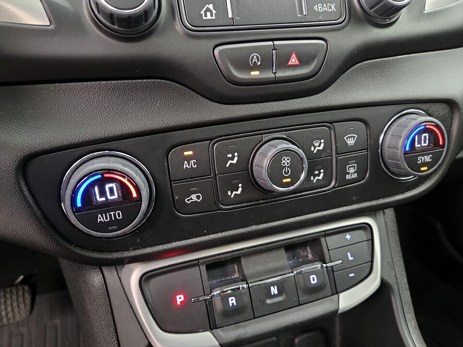 Thumbnail: 2023 GMC Terrain - 17