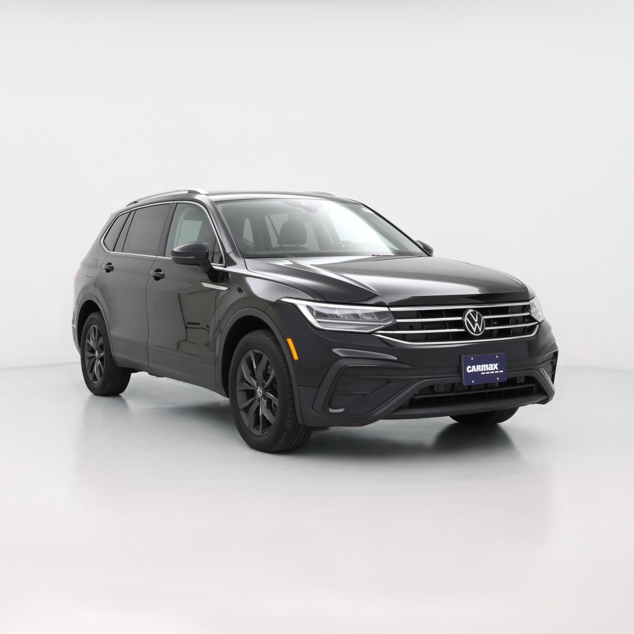 Thumbnail: 2023 Volkswagen Tiguan - 1