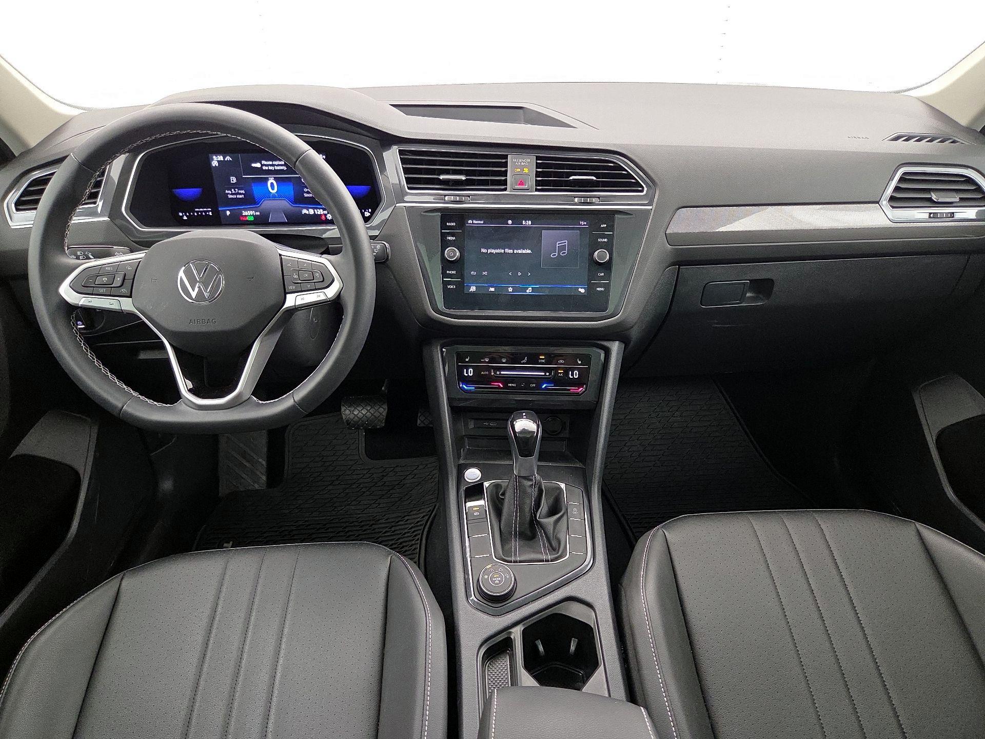 Thumbnail: 2023 Volkswagen Tiguan - 9