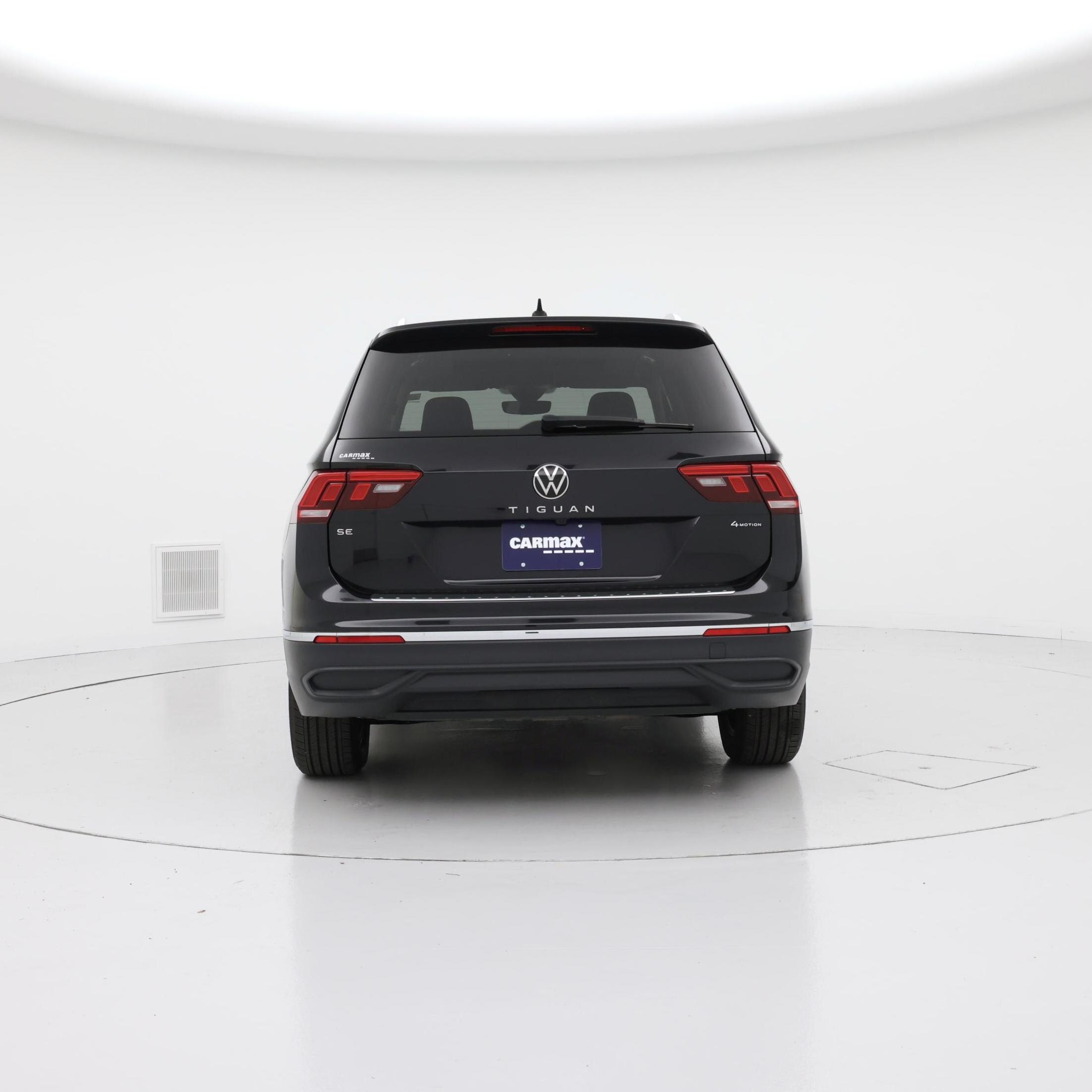Thumbnail: 2023 Volkswagen Tiguan - 6