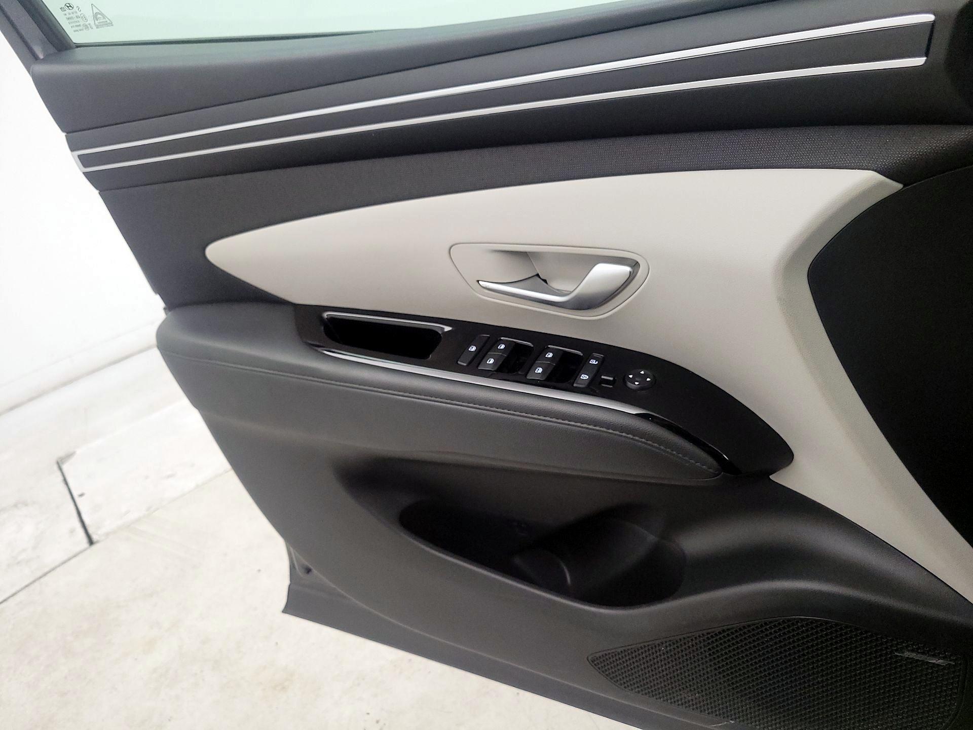 Thumbnail: 2022 Hyundai Tucson - 10