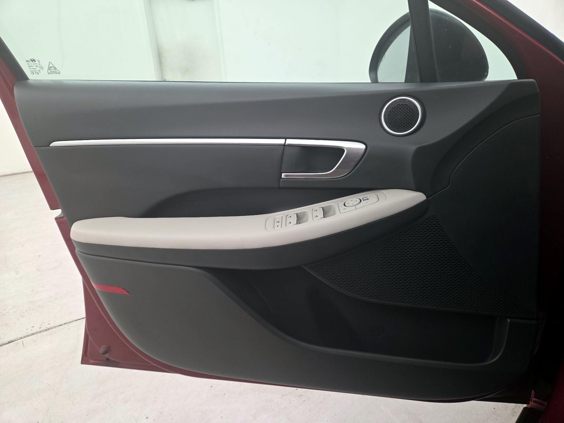 Thumbnail: 2023 Hyundai Sonata - 12
