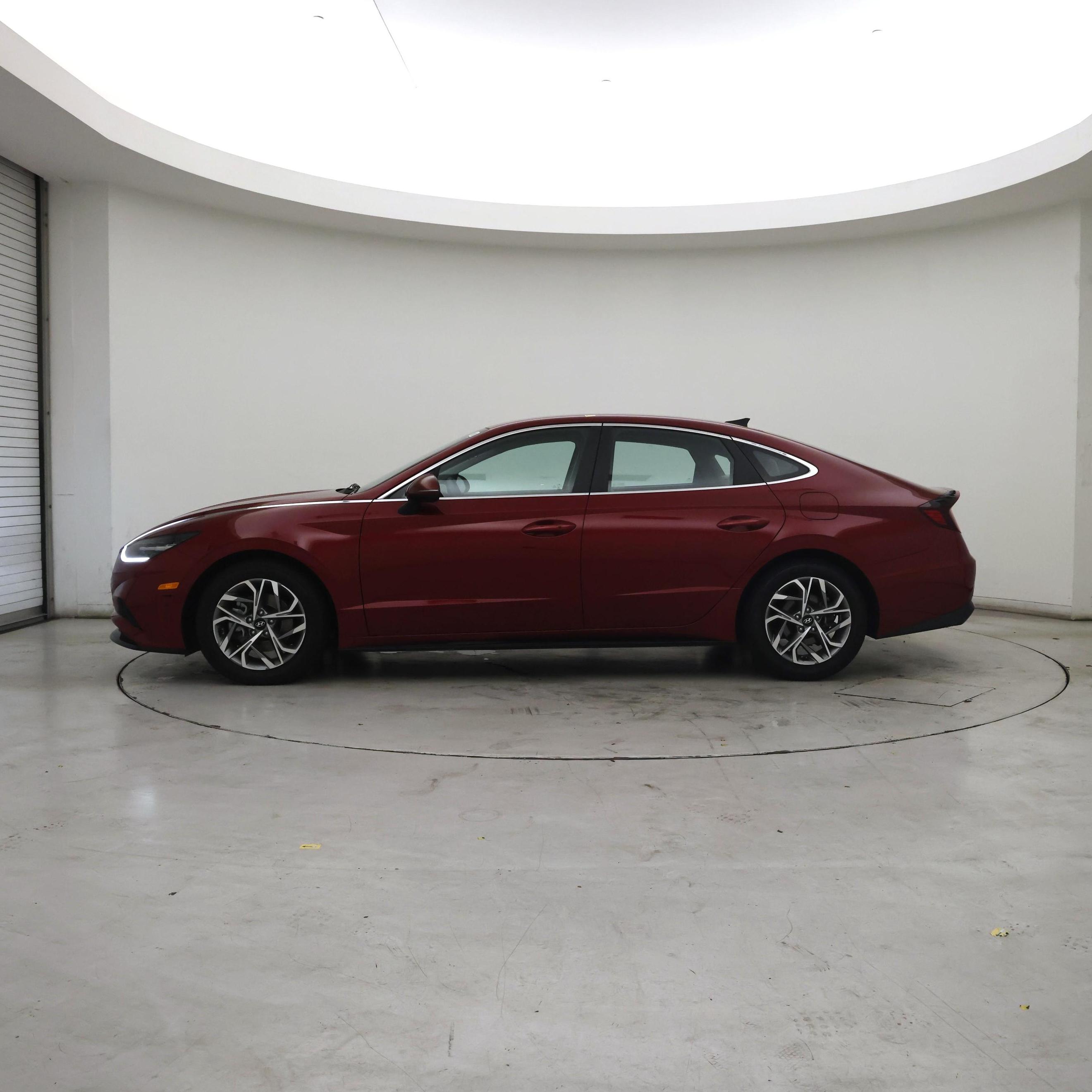 Thumbnail: 2023 Hyundai Sonata - 3