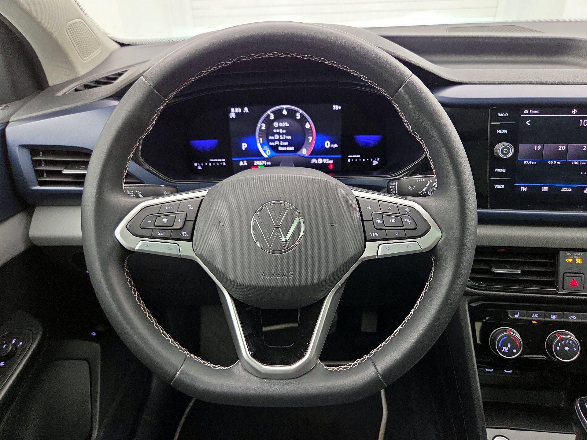 Thumbnail: 2023 Volkswagen Taos - 10