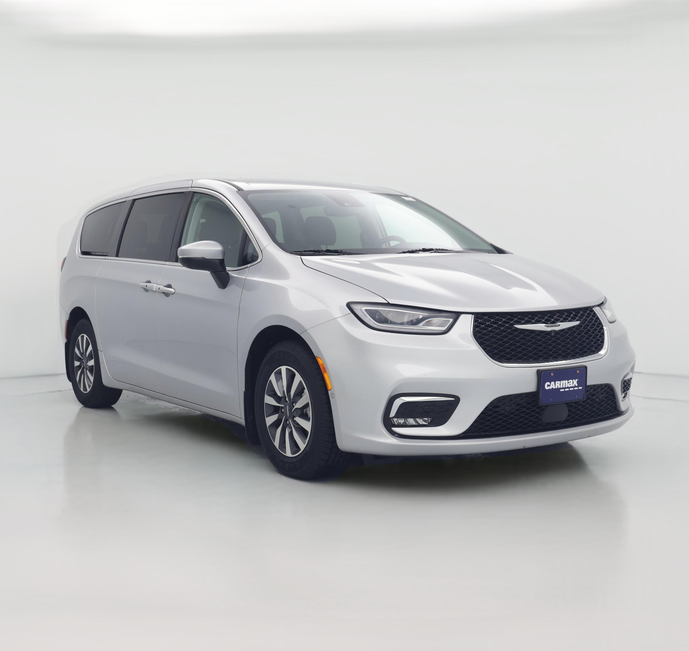 Thumbnail: 2023 Chrysler Pacifica - 1