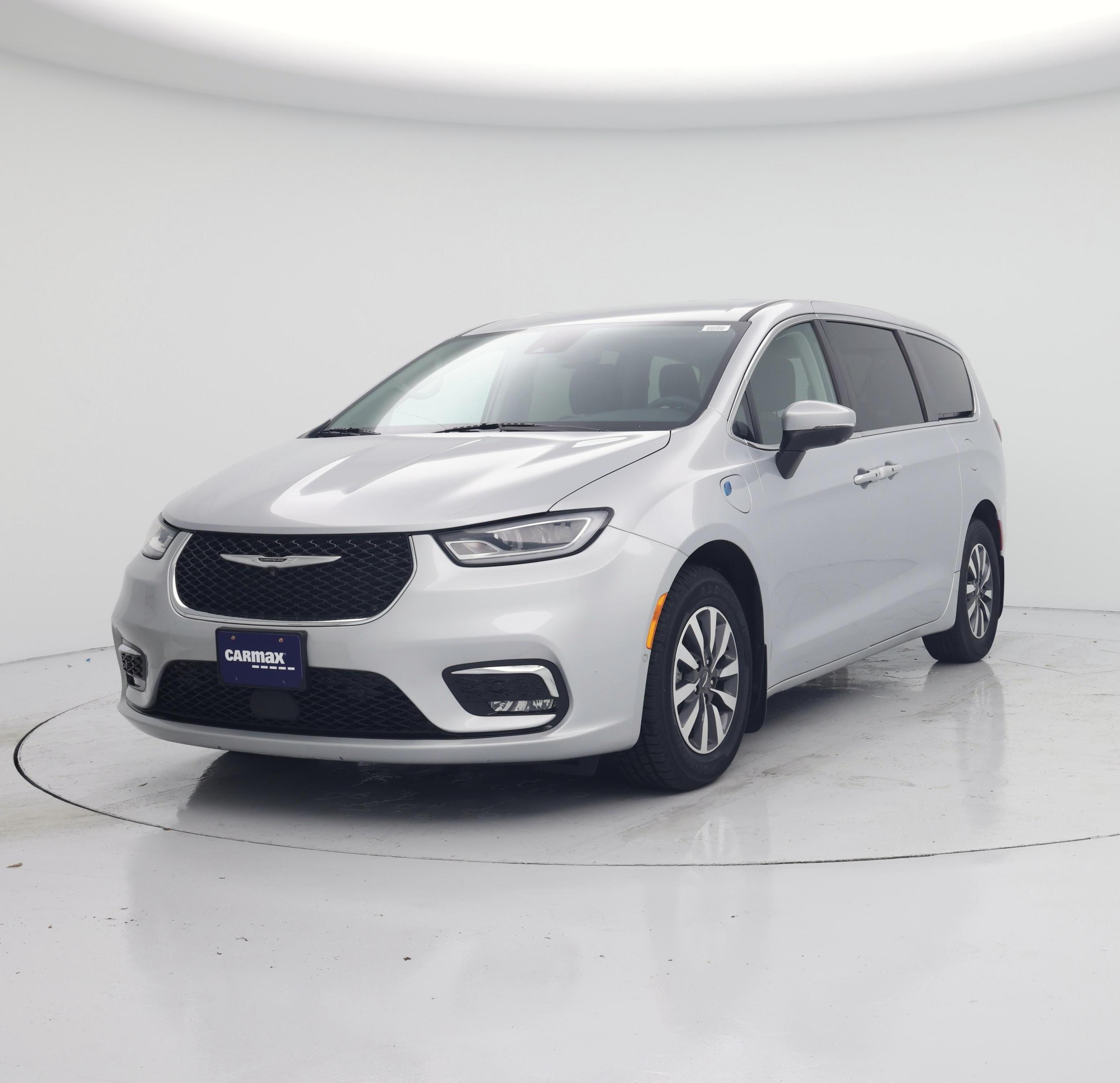 Thumbnail: 2023 Chrysler Pacifica - 4