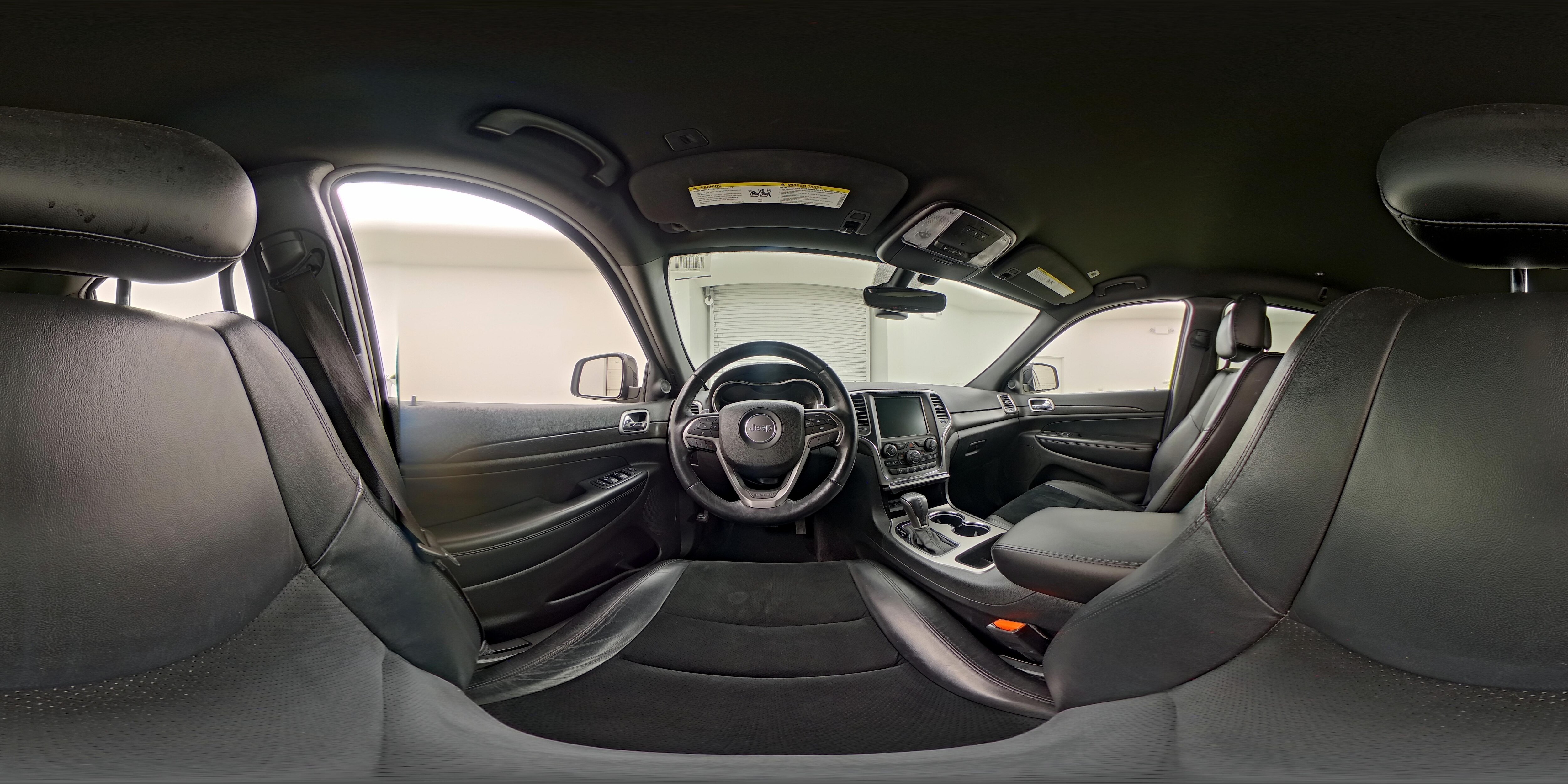 2017 Jeep Grand Cherokee Altitude - Photo 25