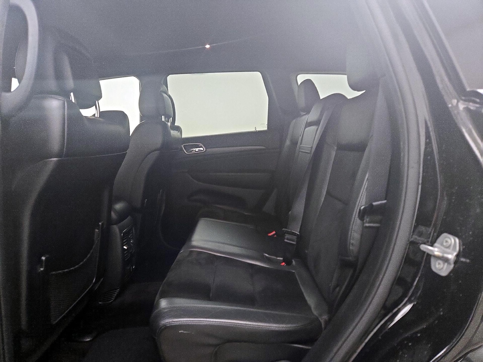 2017 Jeep Grand Cherokee Altitude - Photo 19