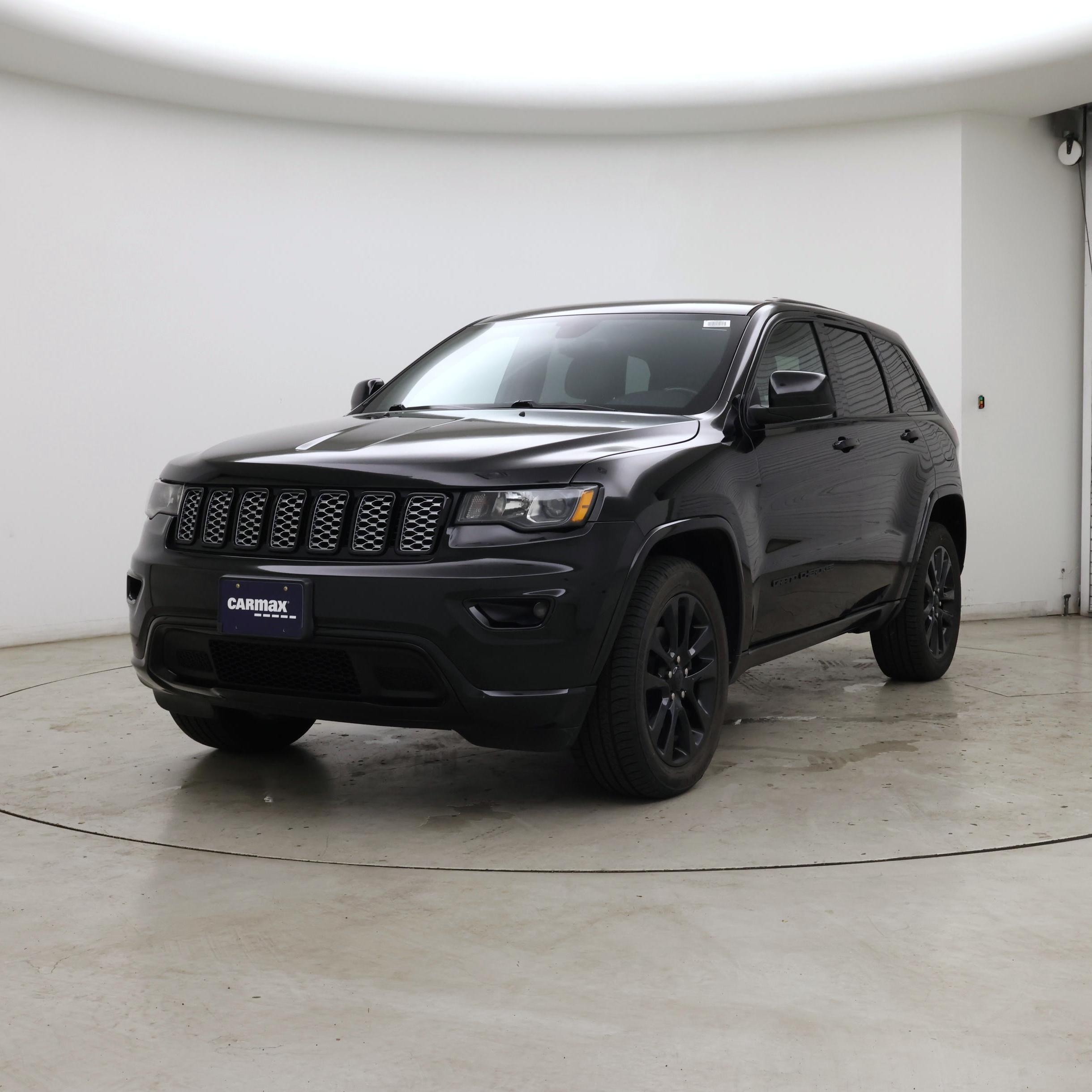 Thumbnail: 2017 Jeep Grand Cherokee - 4