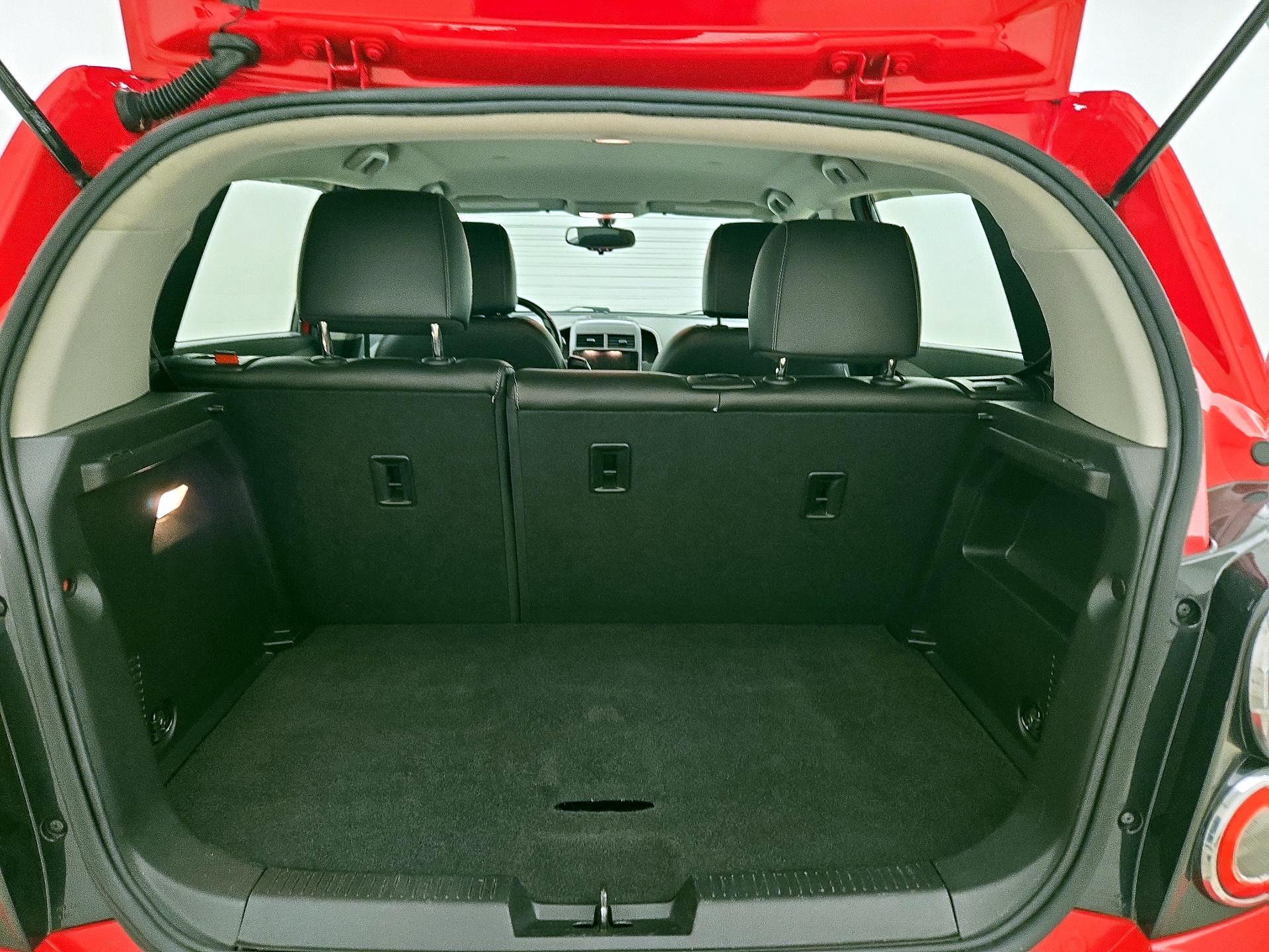Thumbnail: 2016 Chevrolet Sonic - 17