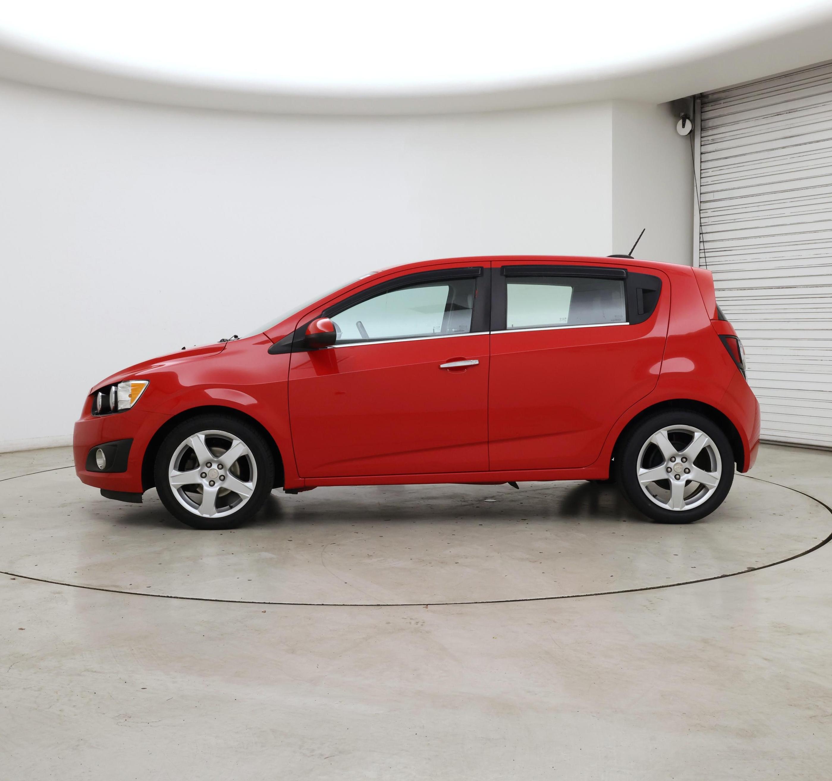 Thumbnail: 2016 Chevrolet Sonic - 3