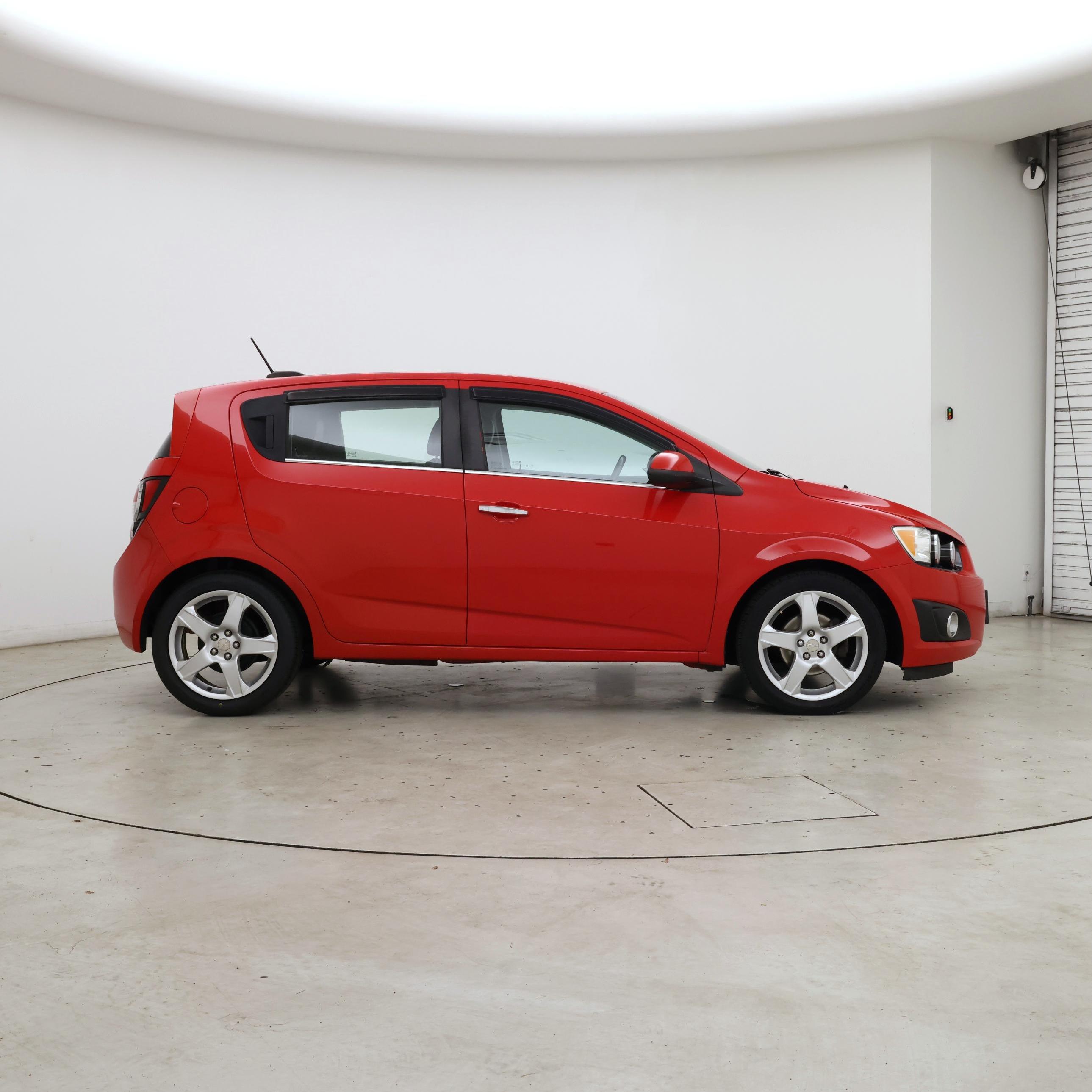 Thumbnail: 2016 Chevrolet Sonic - 7
