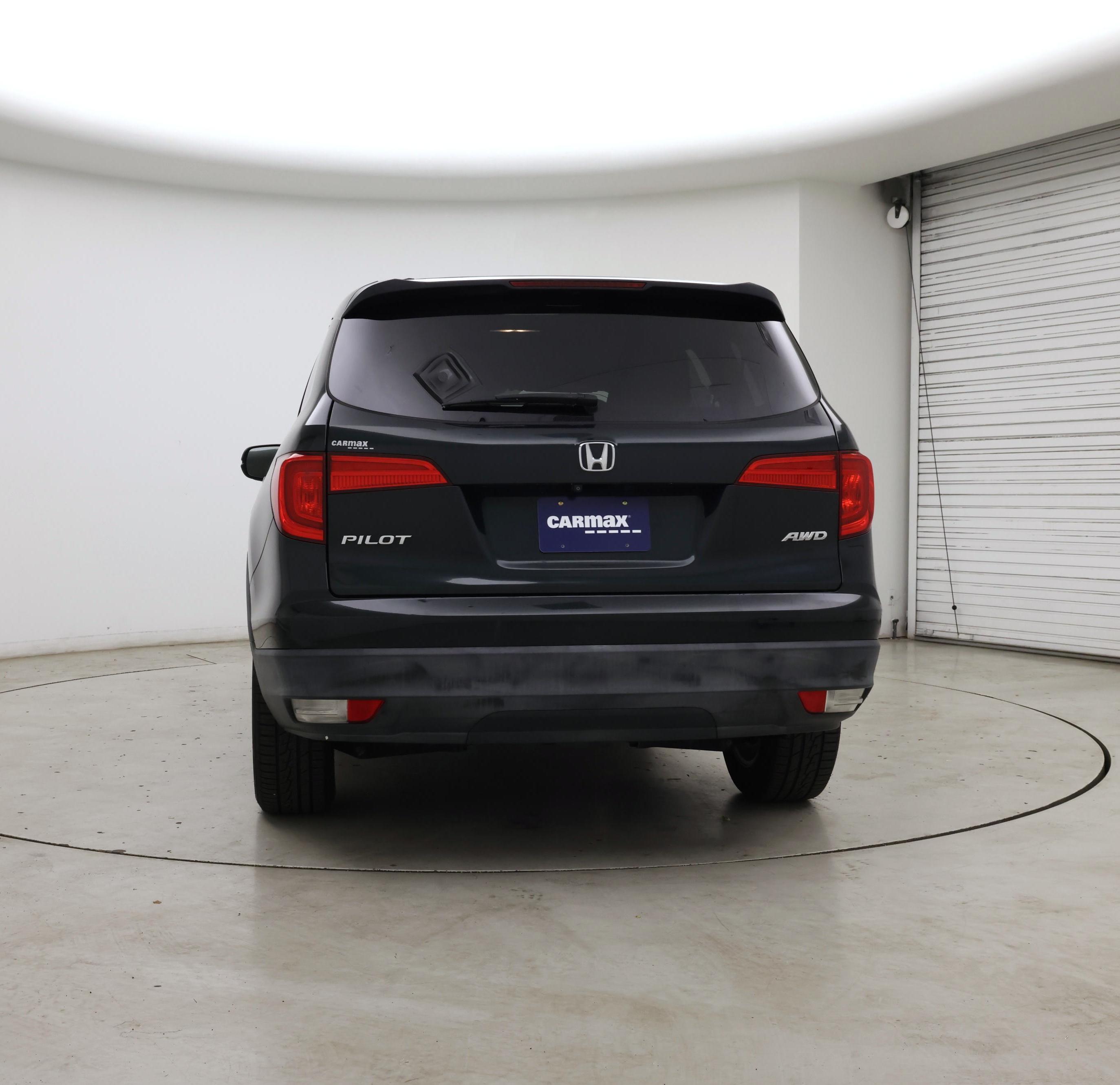 Thumbnail: 2017 Honda Pilot - 6