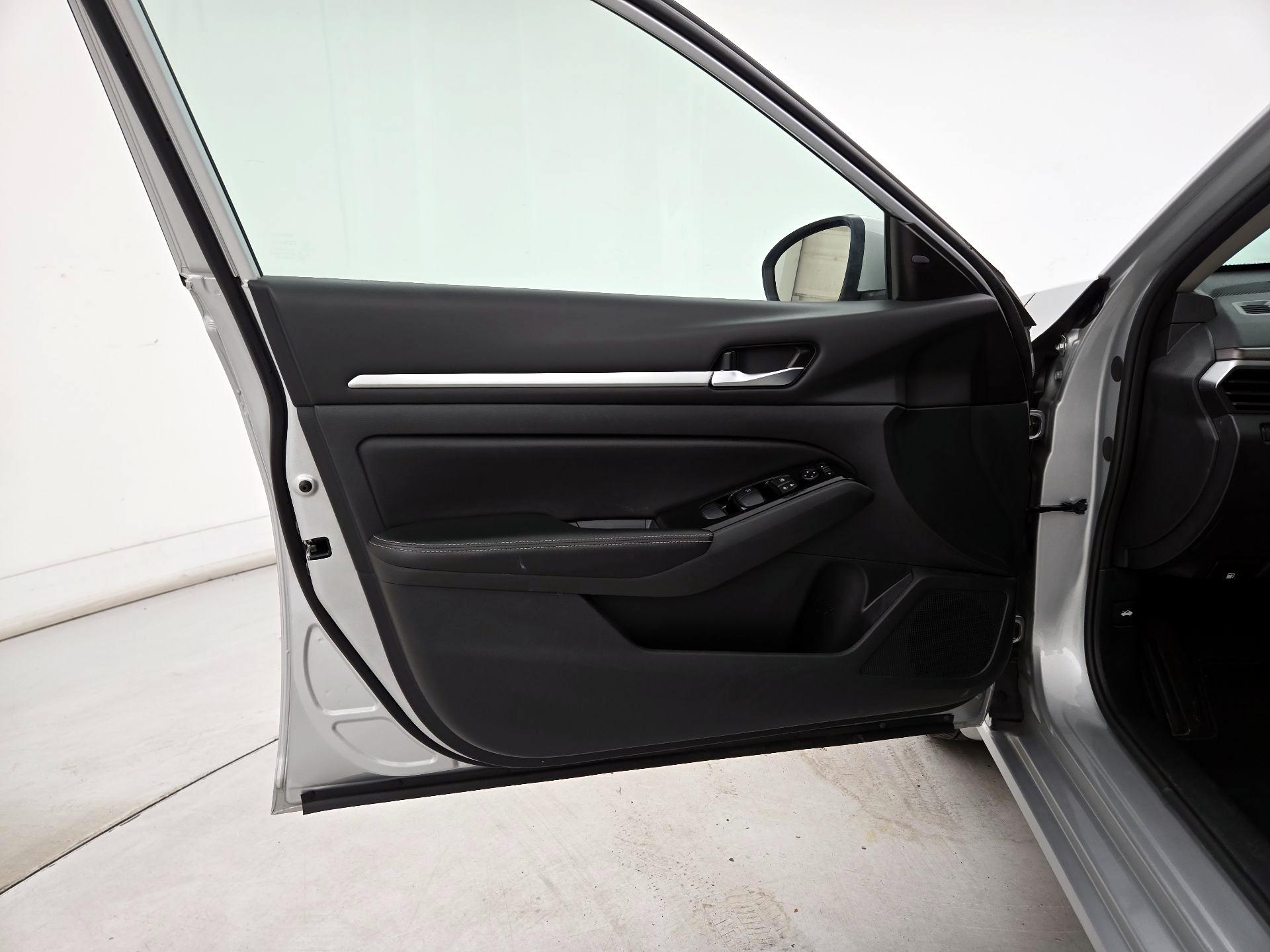 Thumbnail: 2023 Nissan Altima - 12