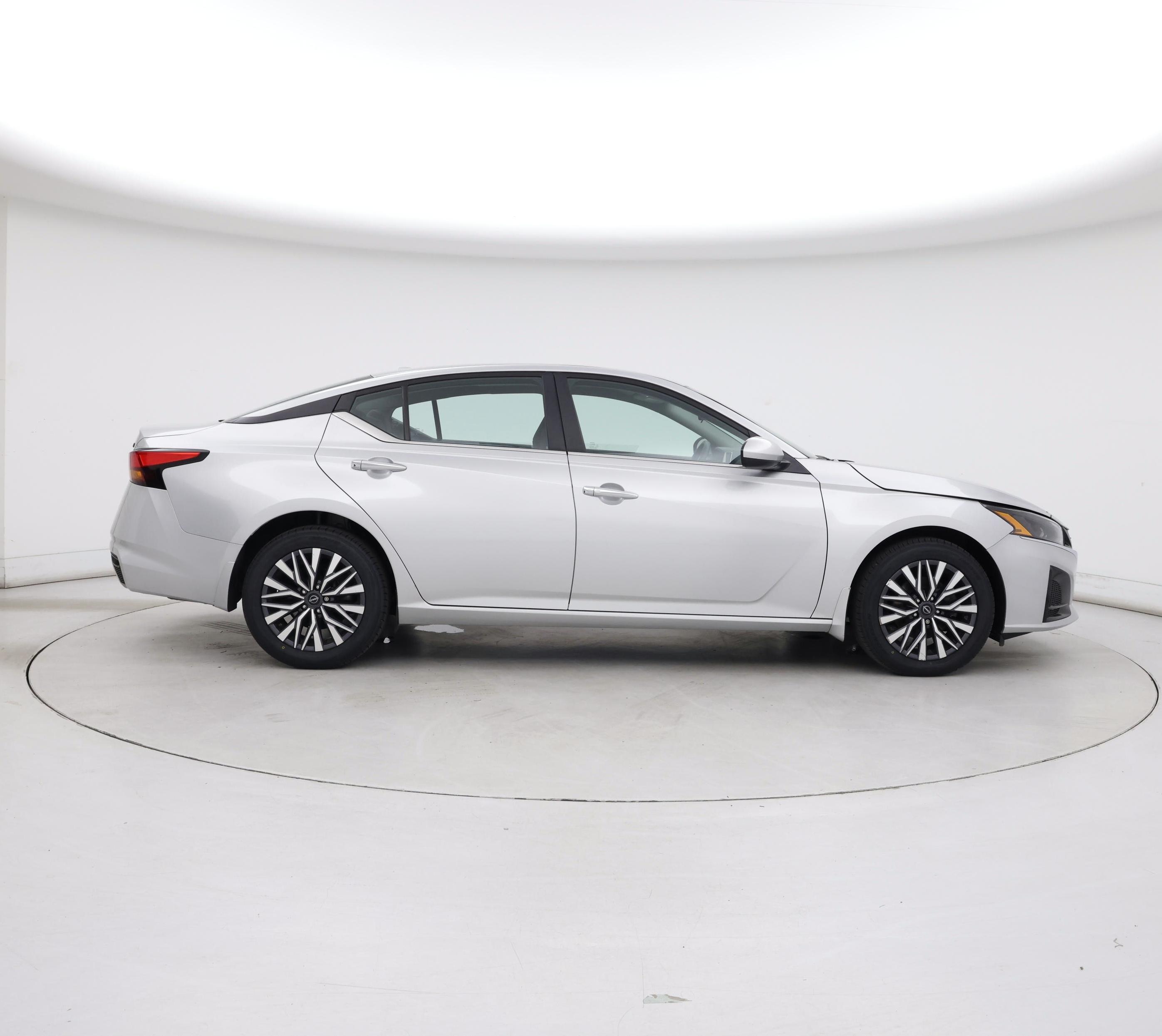 Thumbnail: 2023 Nissan Altima - 7