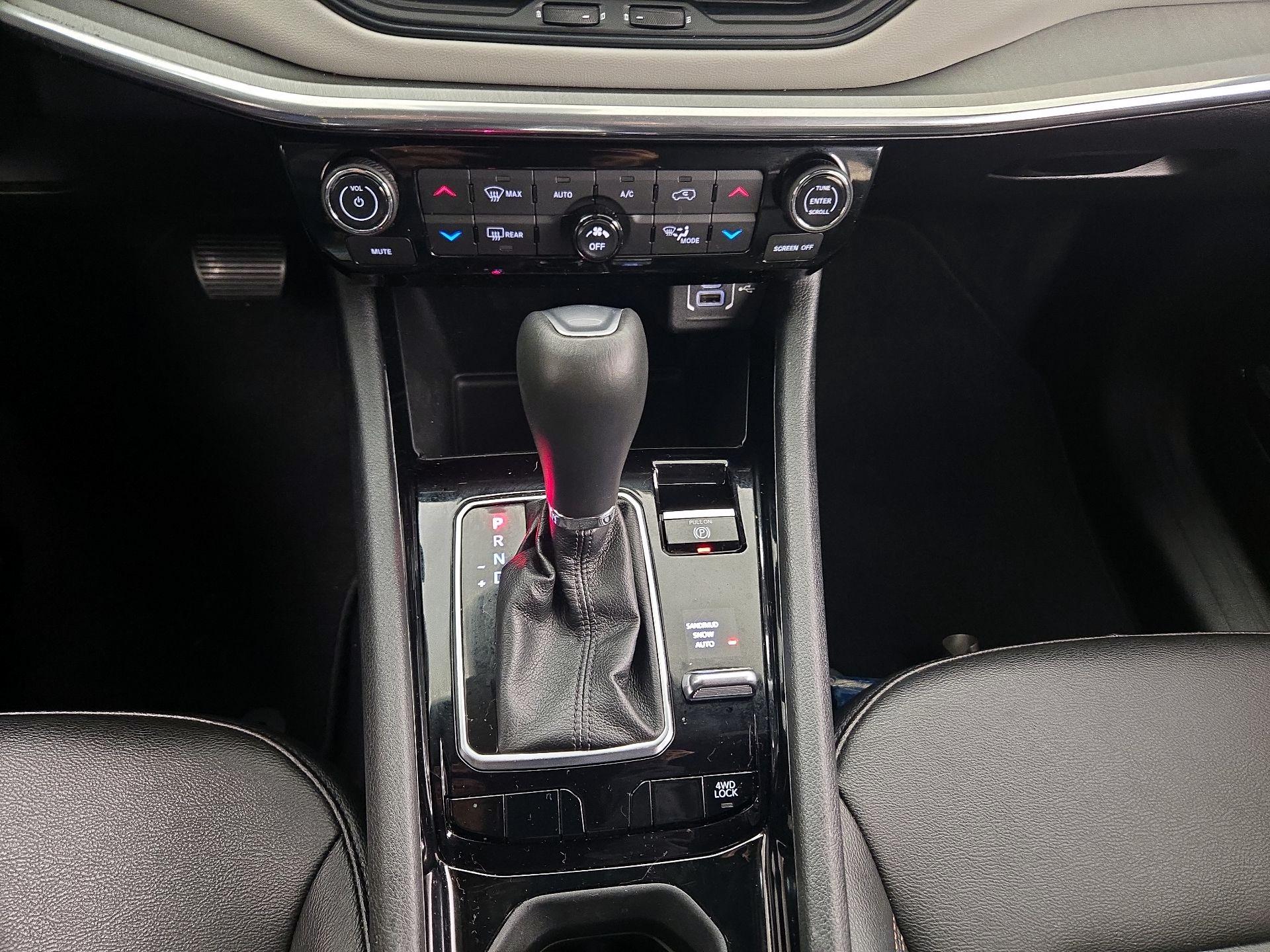 Thumbnail: 2024 Jeep Compass - 16