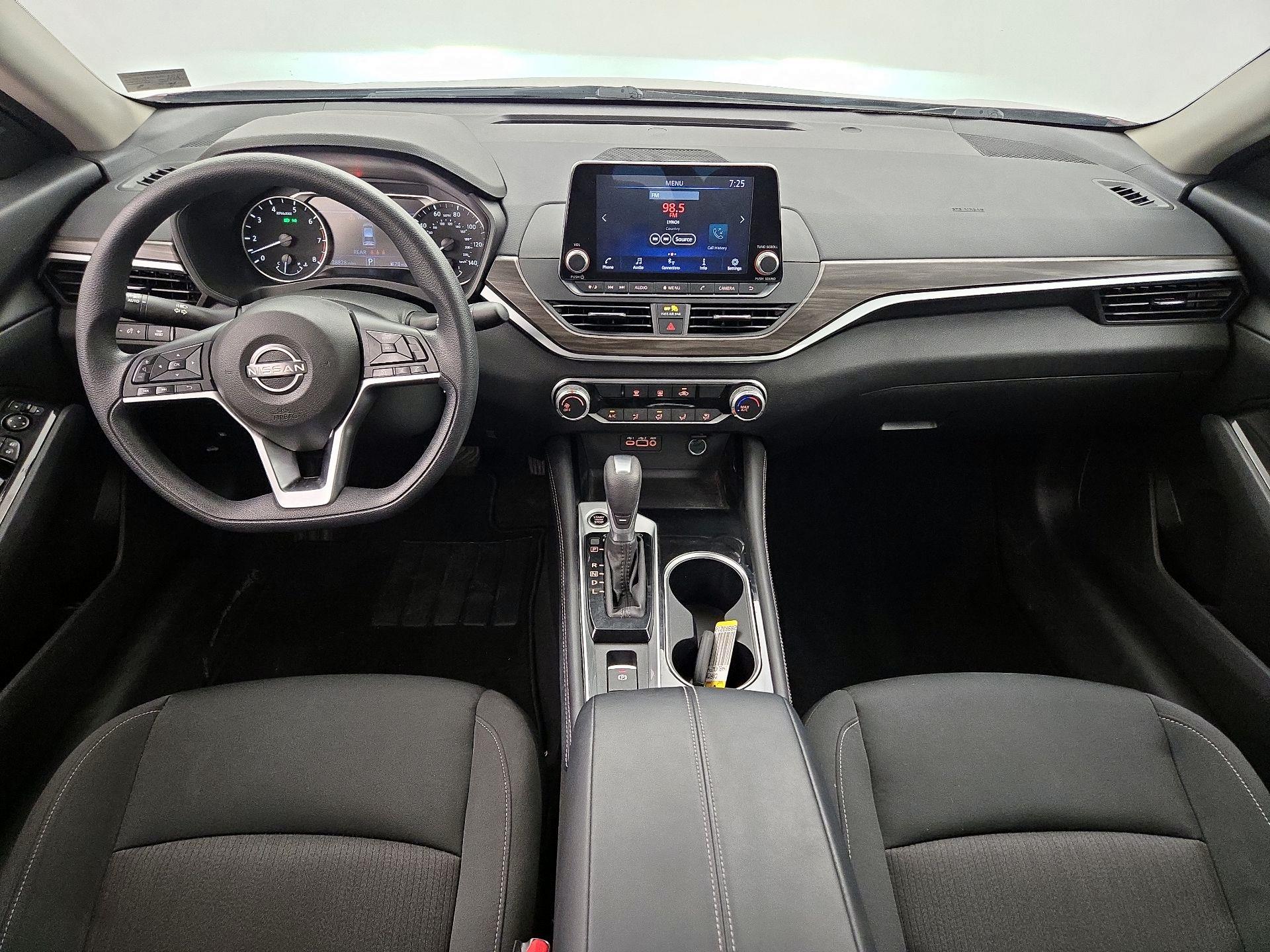 Thumbnail: 2023 Nissan Altima - 9