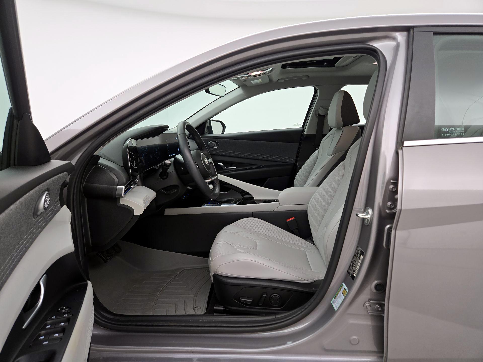 Thumbnail: 2024 Hyundai Elantra - 11