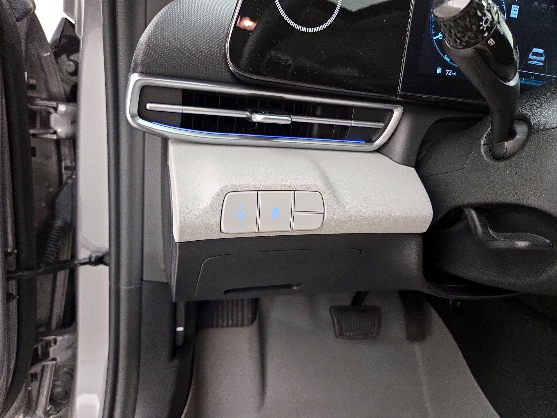 Thumbnail: 2024 Hyundai Elantra - 13