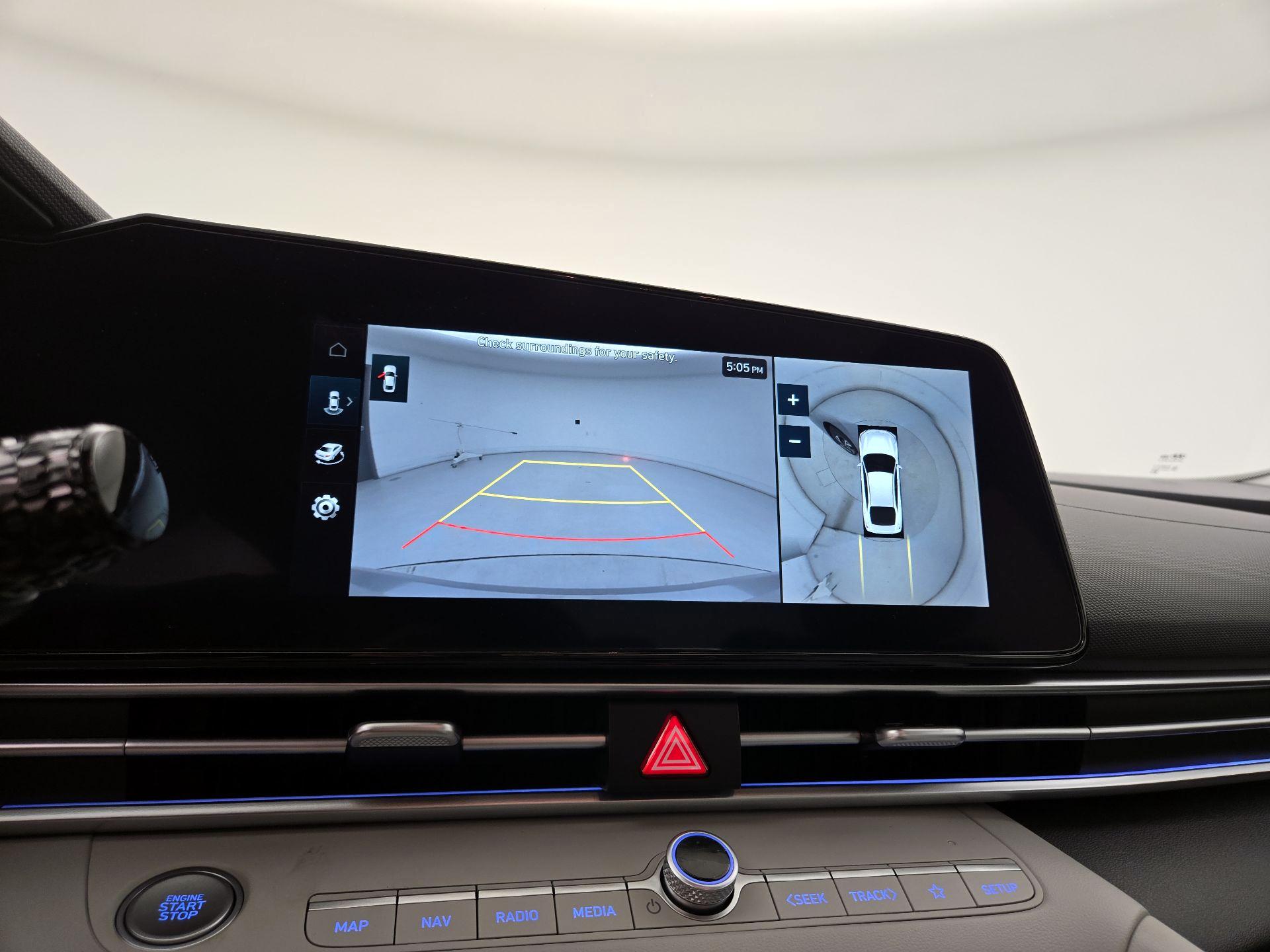 Thumbnail: 2024 Hyundai Elantra - 15