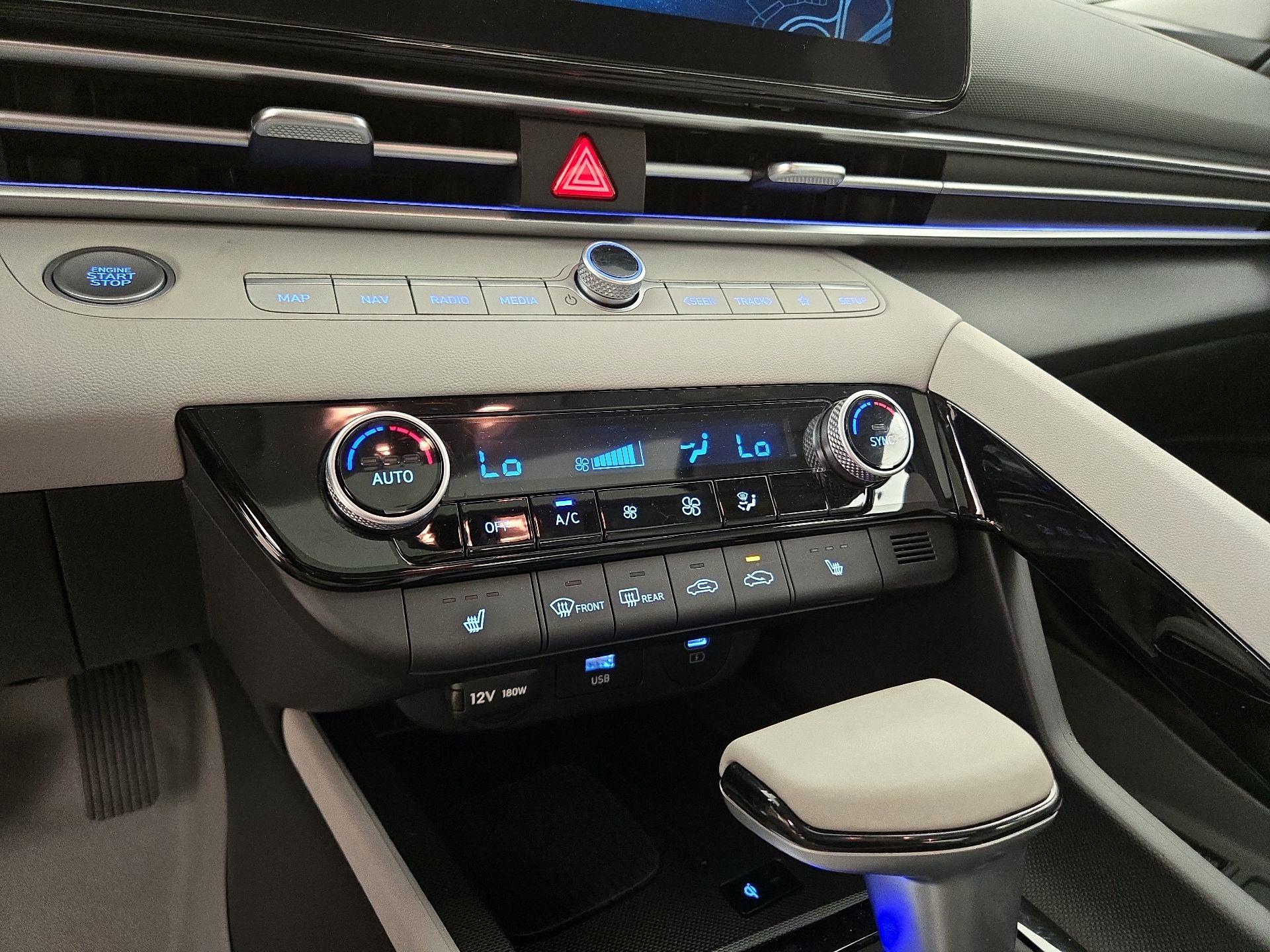 Thumbnail: 2024 Hyundai Elantra - 17