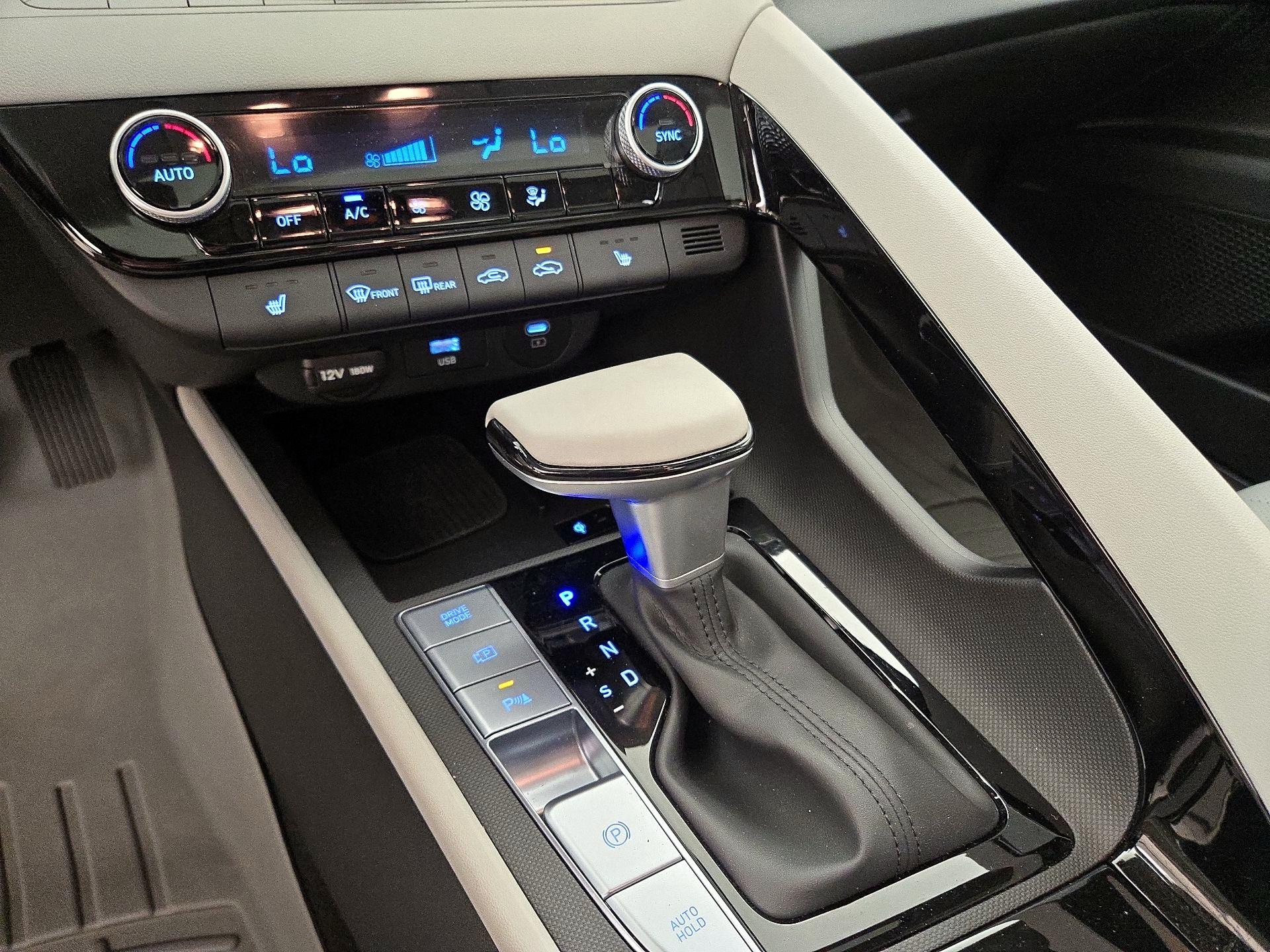Thumbnail: 2024 Hyundai Elantra - 18