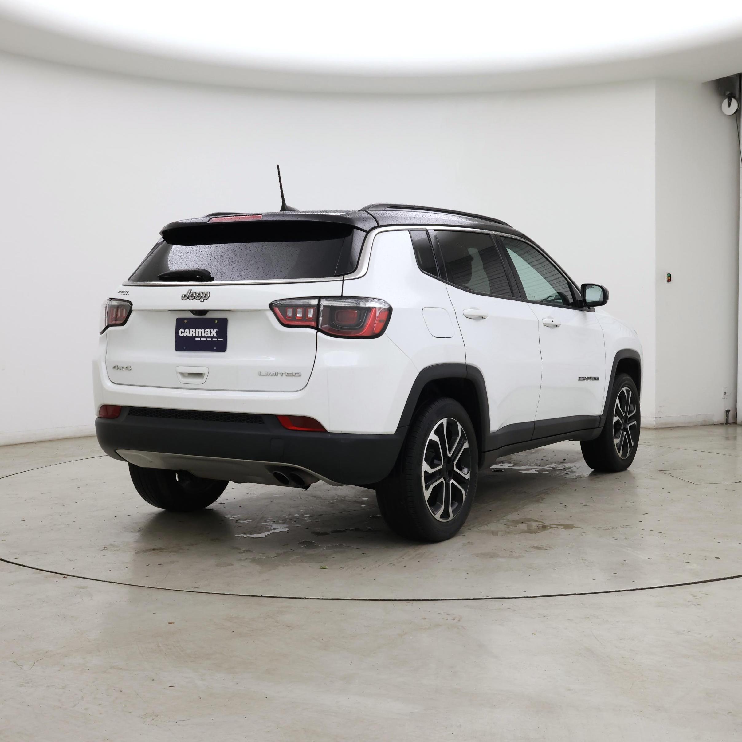 Thumbnail: 2022 Jeep Compass - 8