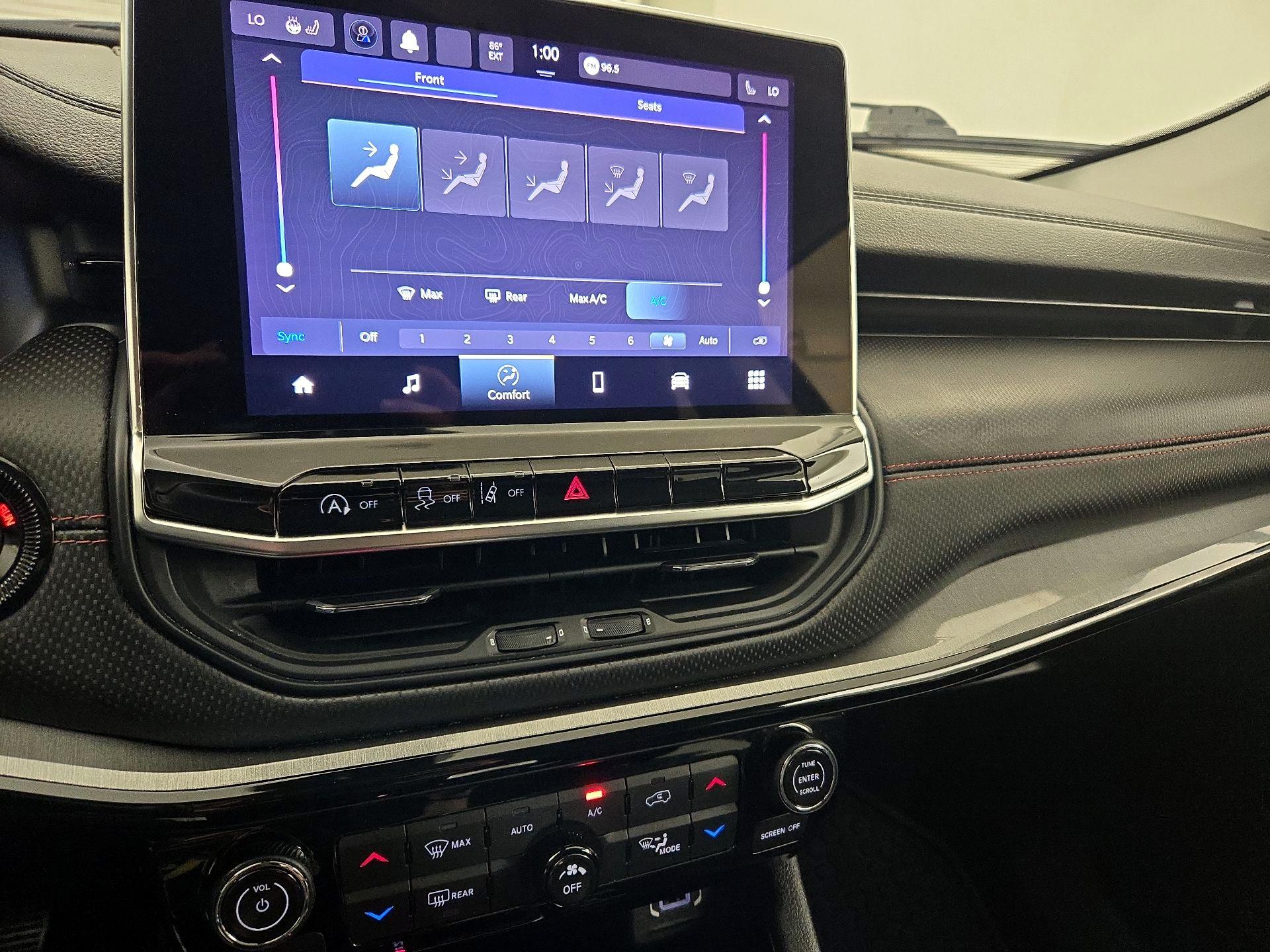 Thumbnail: 2022 Jeep Compass - 15