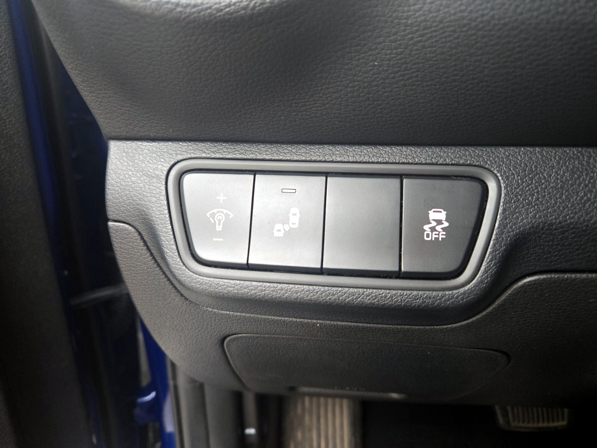 Thumbnail: 2024 Kia Forte - 13