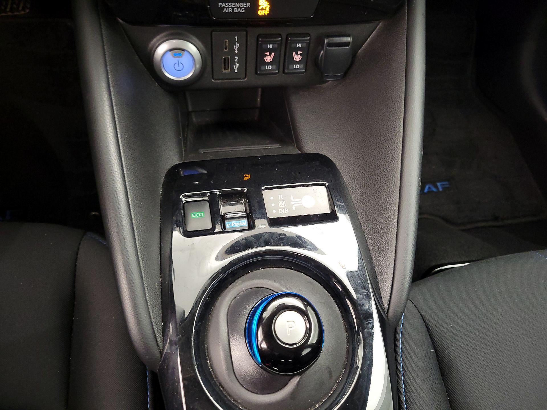 Thumbnail: 2024 Nissan Leaf - 17