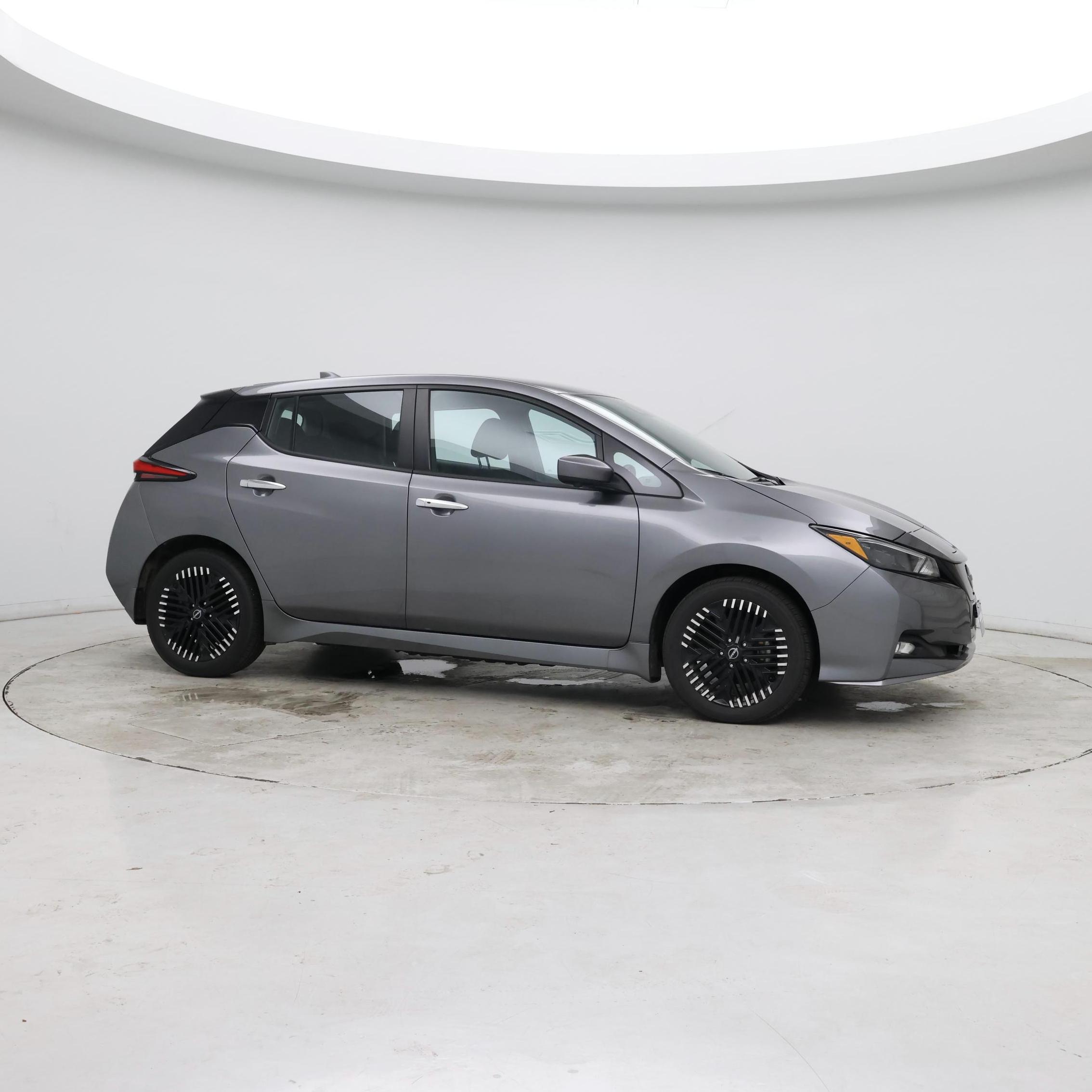 Thumbnail: 2024 Nissan Leaf - 7
