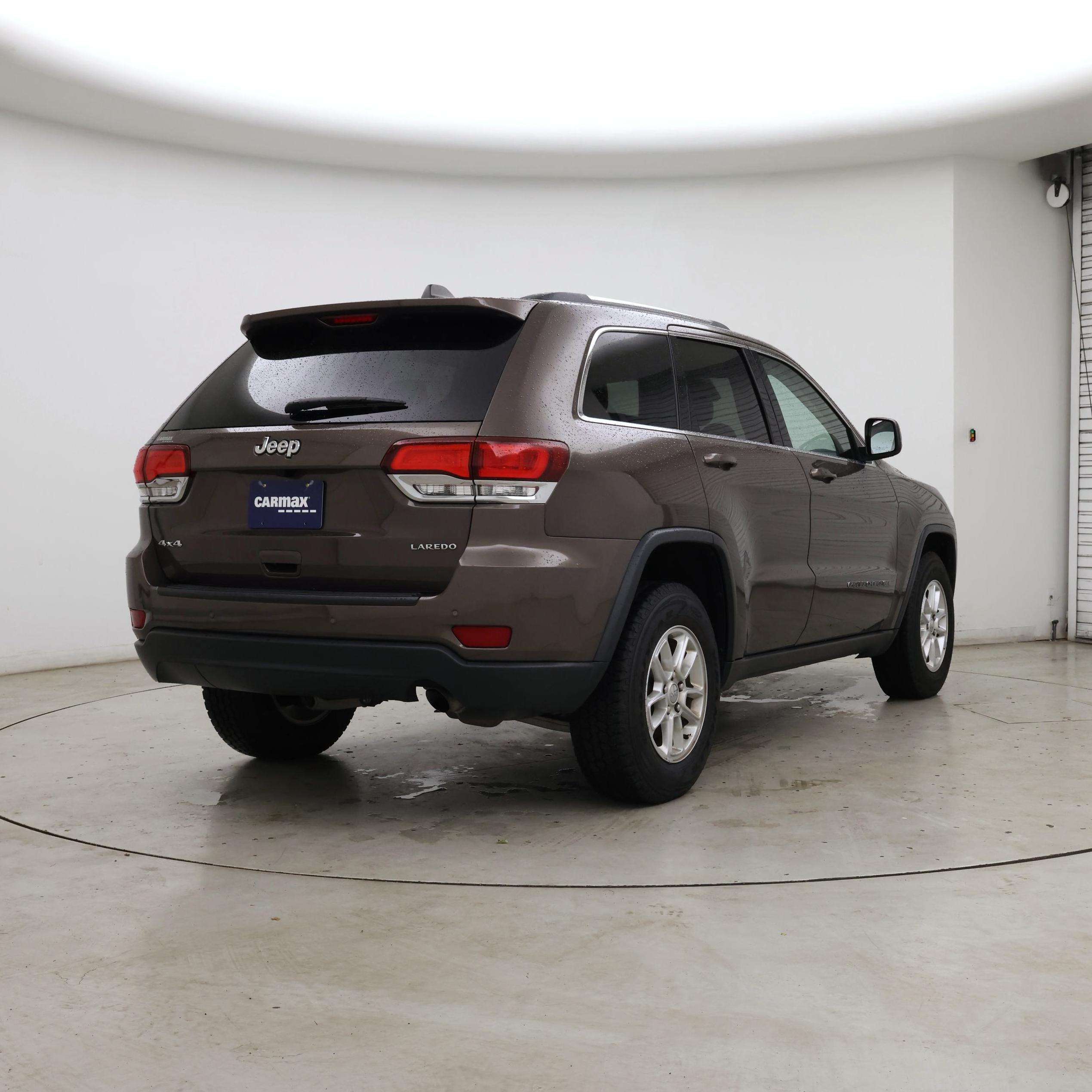 Thumbnail: 2020 Jeep Grand Cherokee - 8