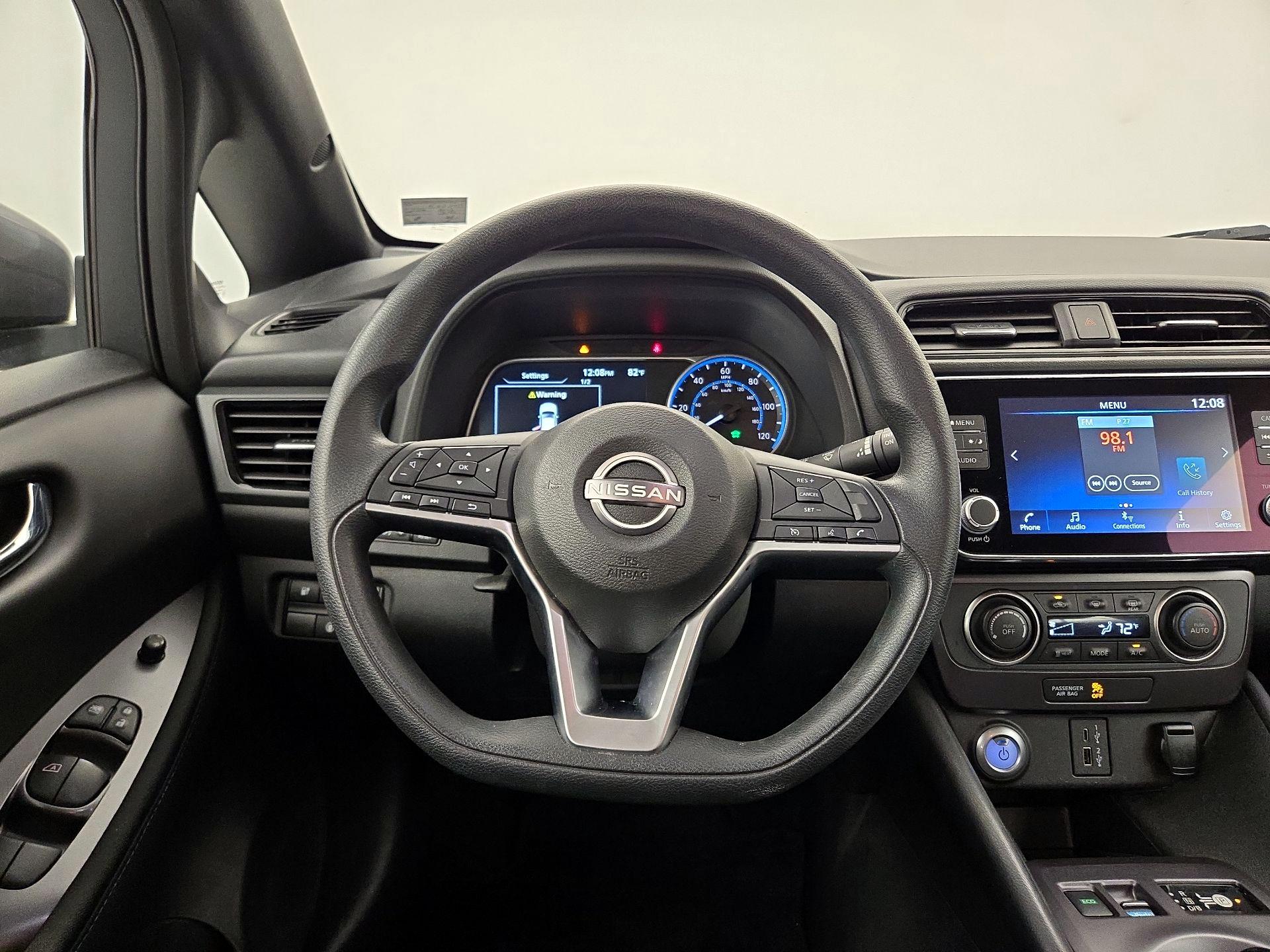 Thumbnail: 2023 Nissan Leaf - 10