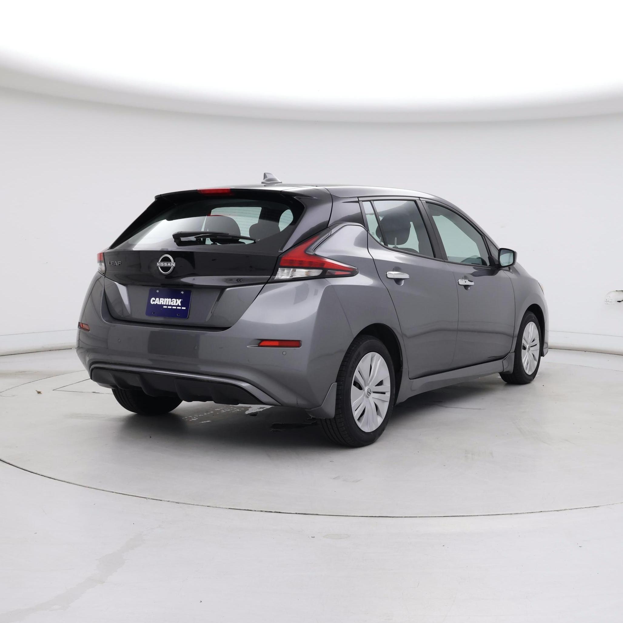 Thumbnail: 2023 Nissan Leaf - 8