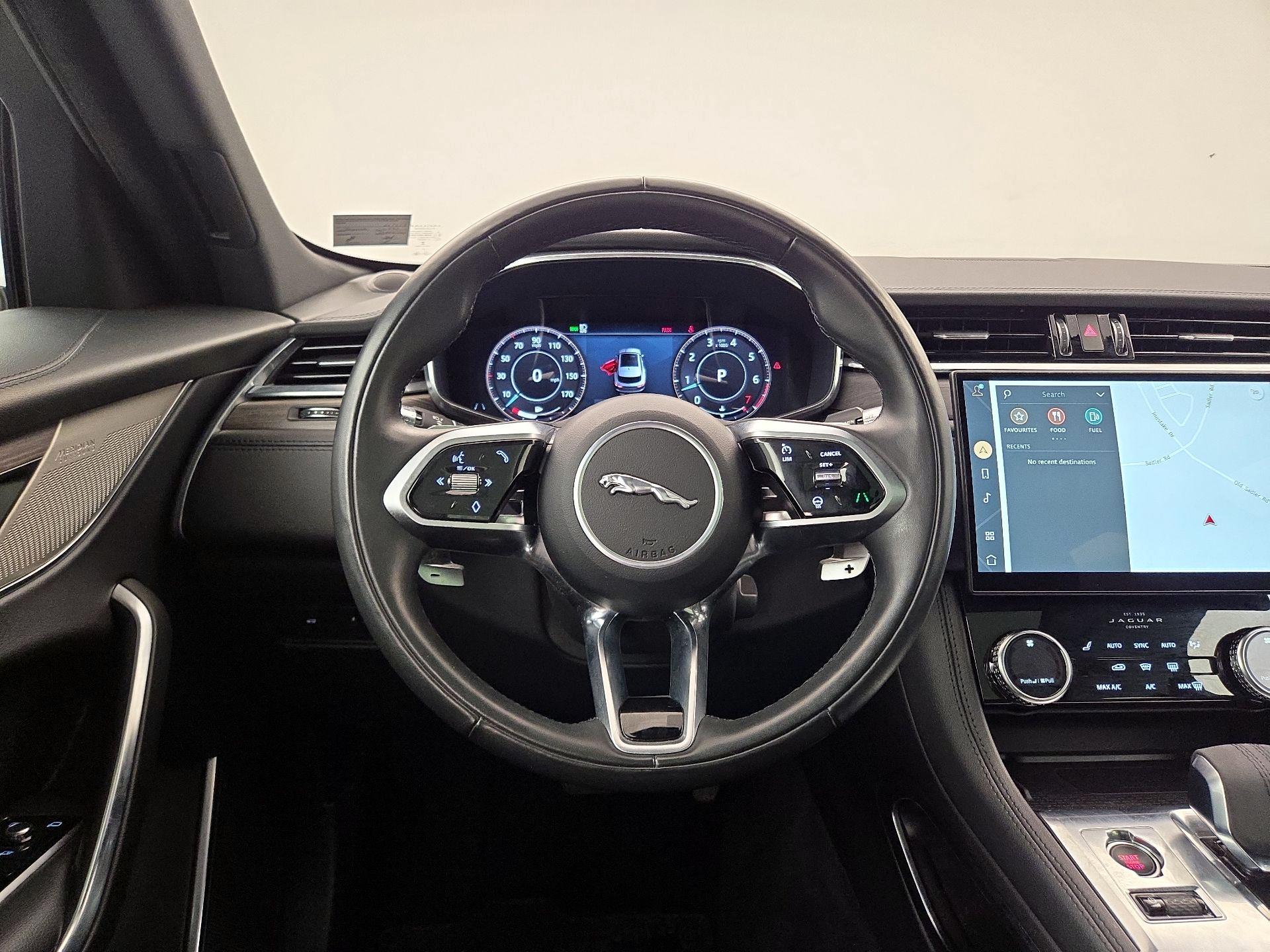 Thumbnail: 2021 Jaguar F-Pace - 10