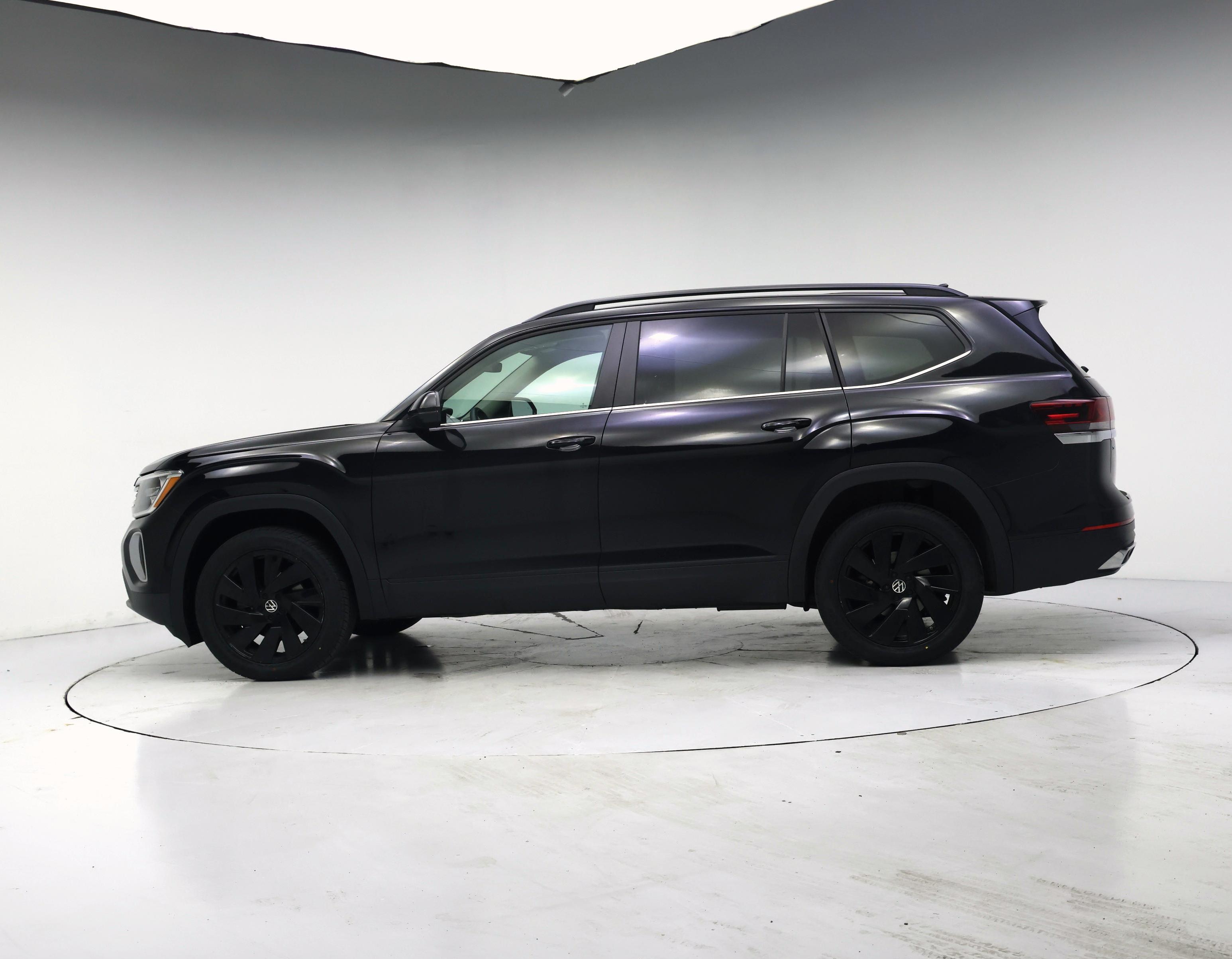 Thumbnail: 2024 Volkswagen Atlas - 3