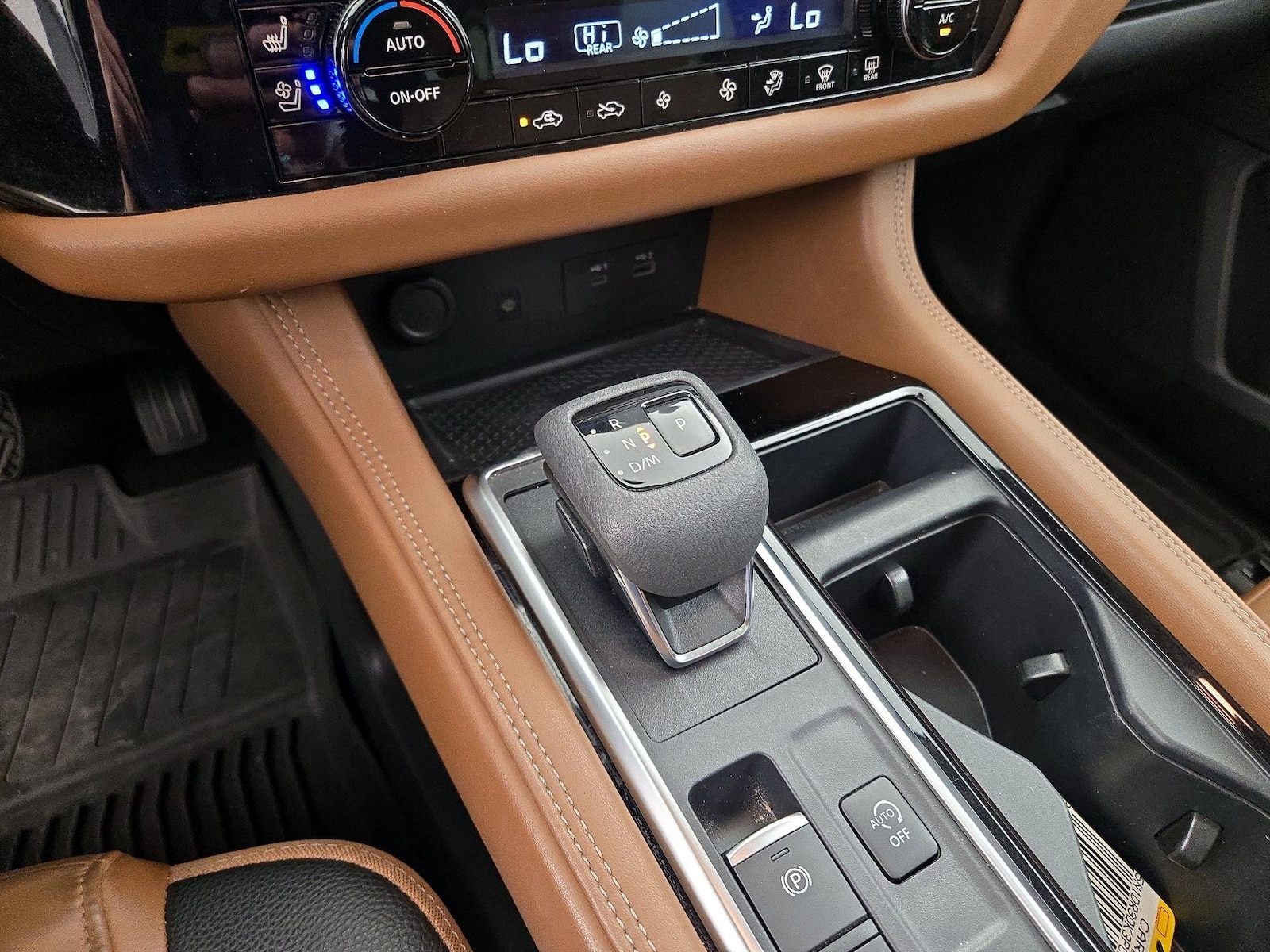 2023 Nissan Pathfinder Platinum - Photo 19