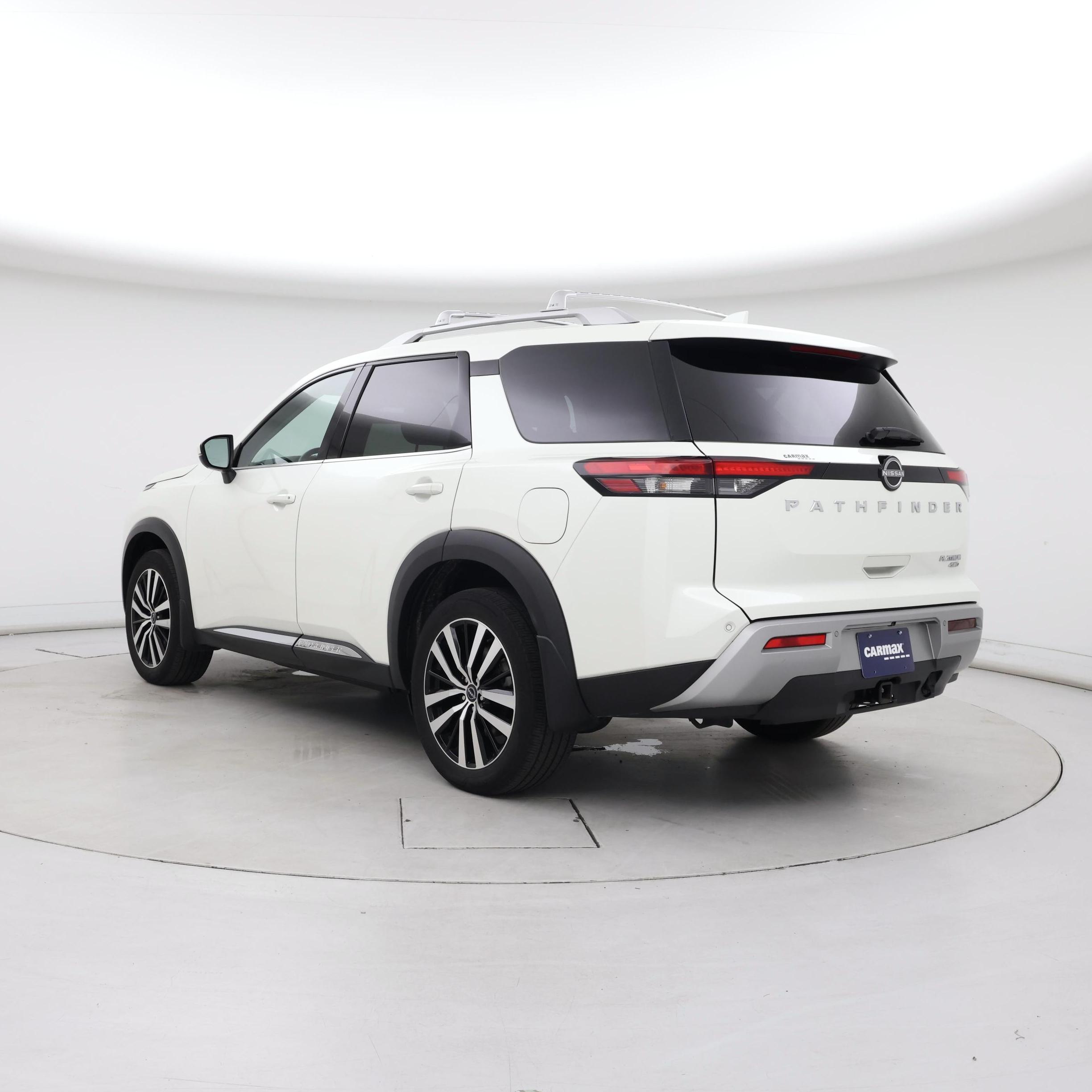 Thumbnail: 2023 Nissan Pathfinder - 2