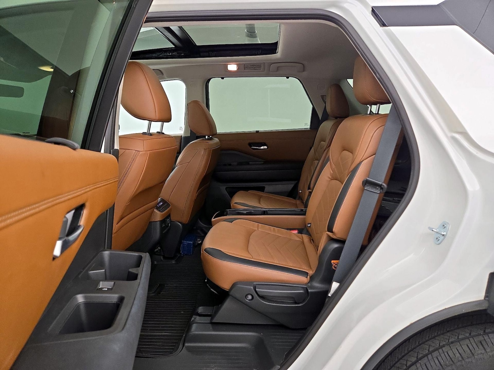 2023 Nissan Pathfinder Platinum - Photo 22