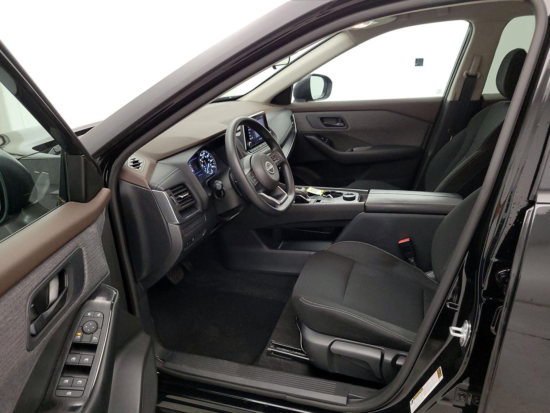Thumbnail: 2023 Nissan Rogue - 9