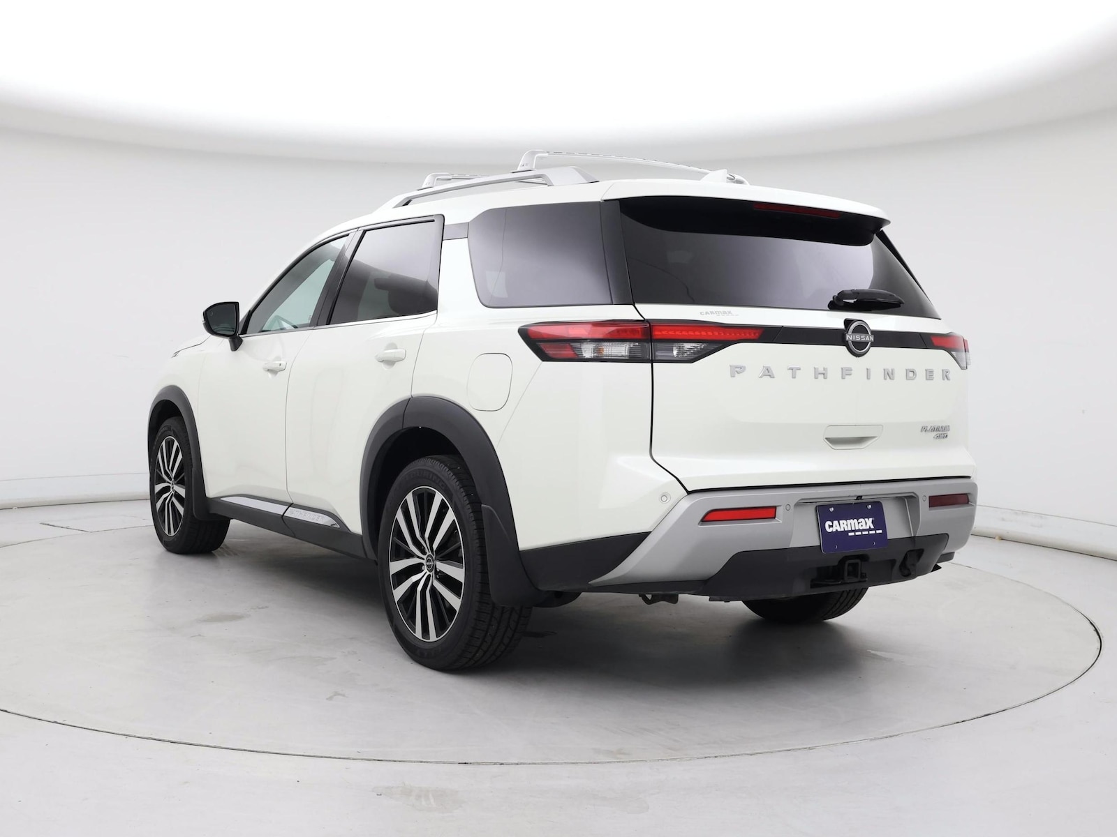 2023 Nissan Pathfinder Platinum - Photo 3