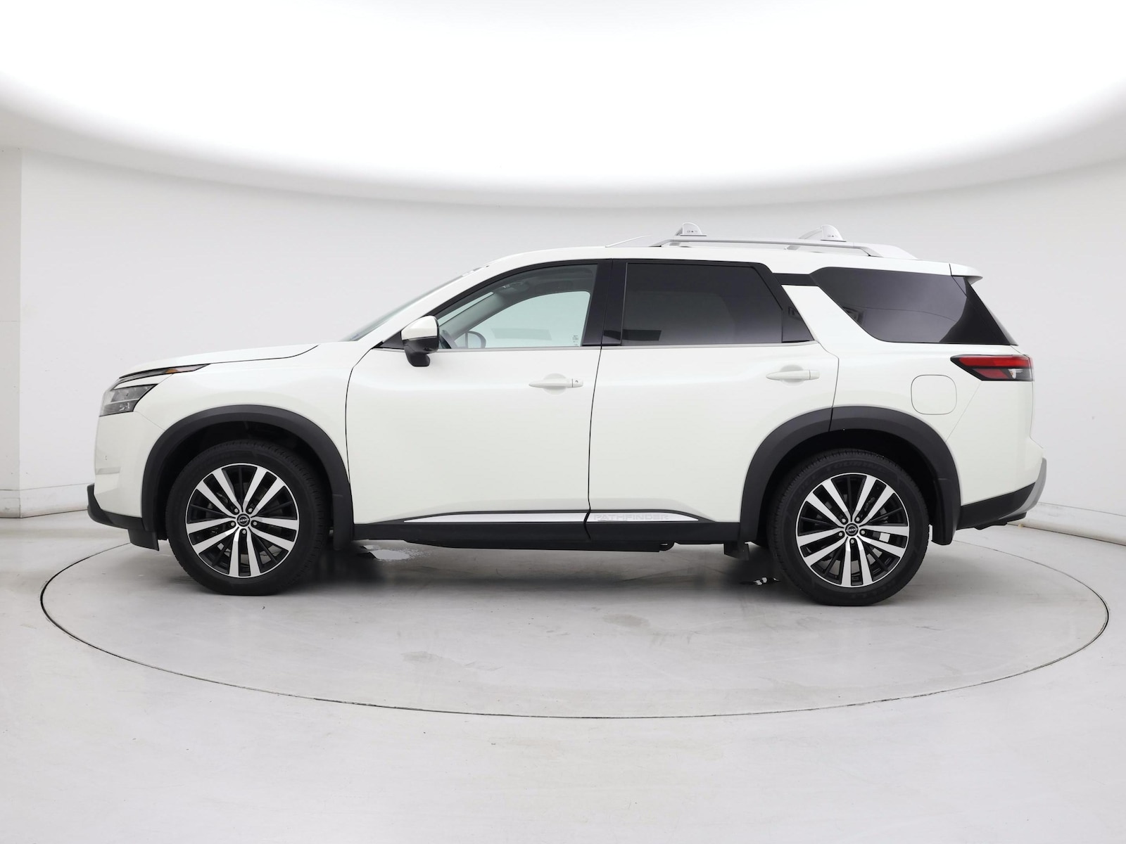 2023 Nissan Pathfinder Platinum - Photo 4
